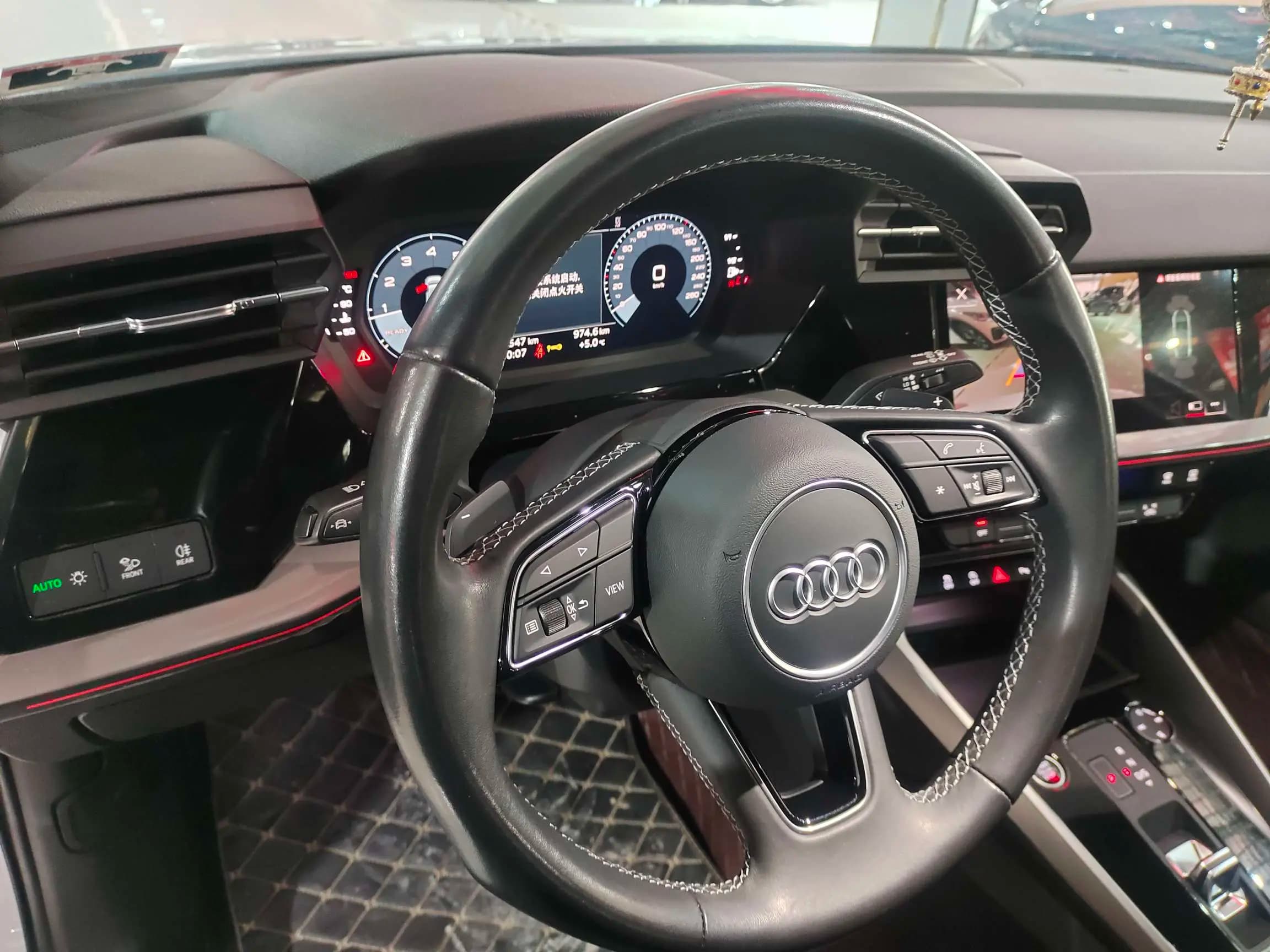 Audi A3 2024 г. 34110 км. — фото 7