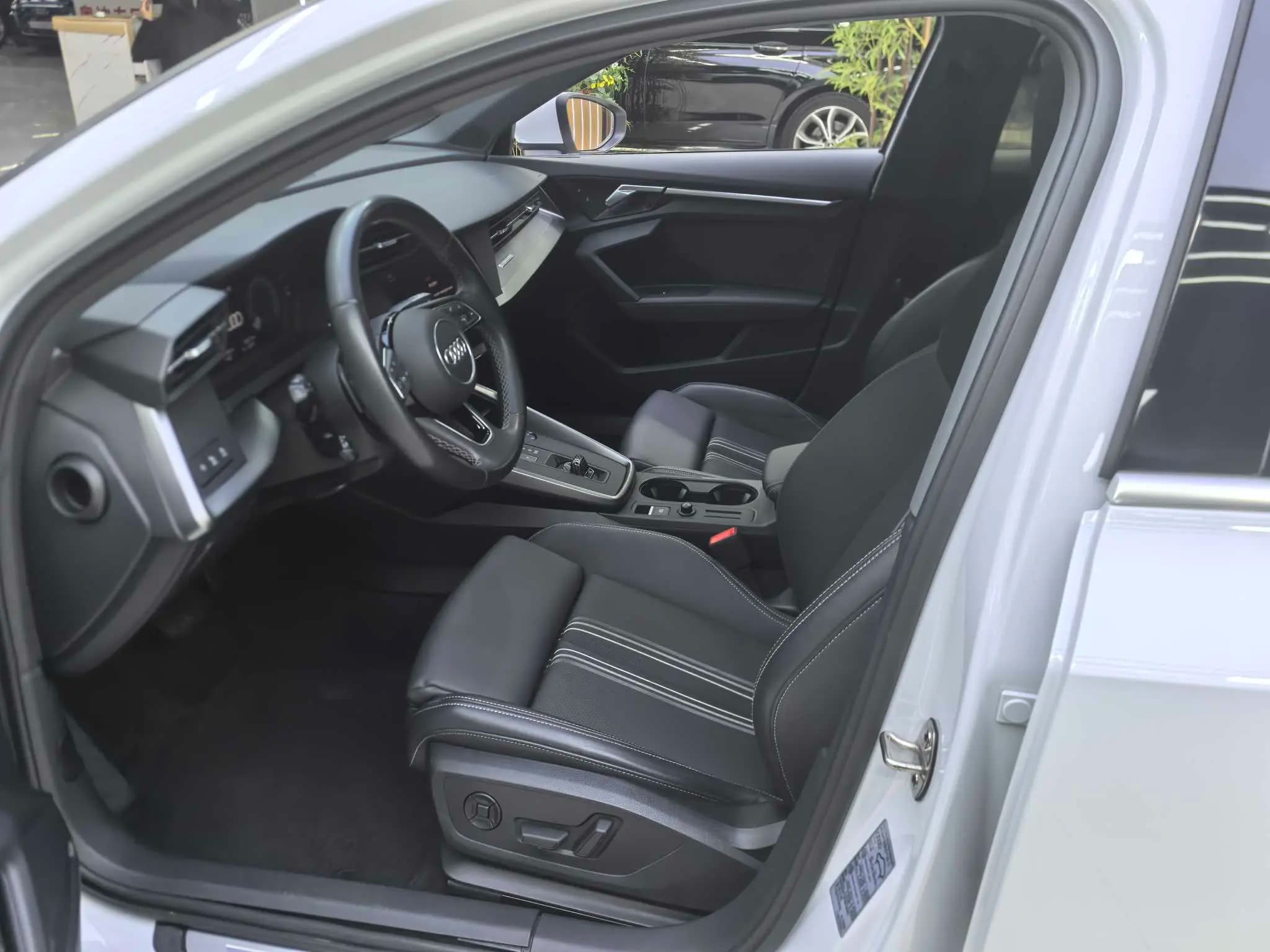 Audi A3 2023 г. 34038 км. — фото 13