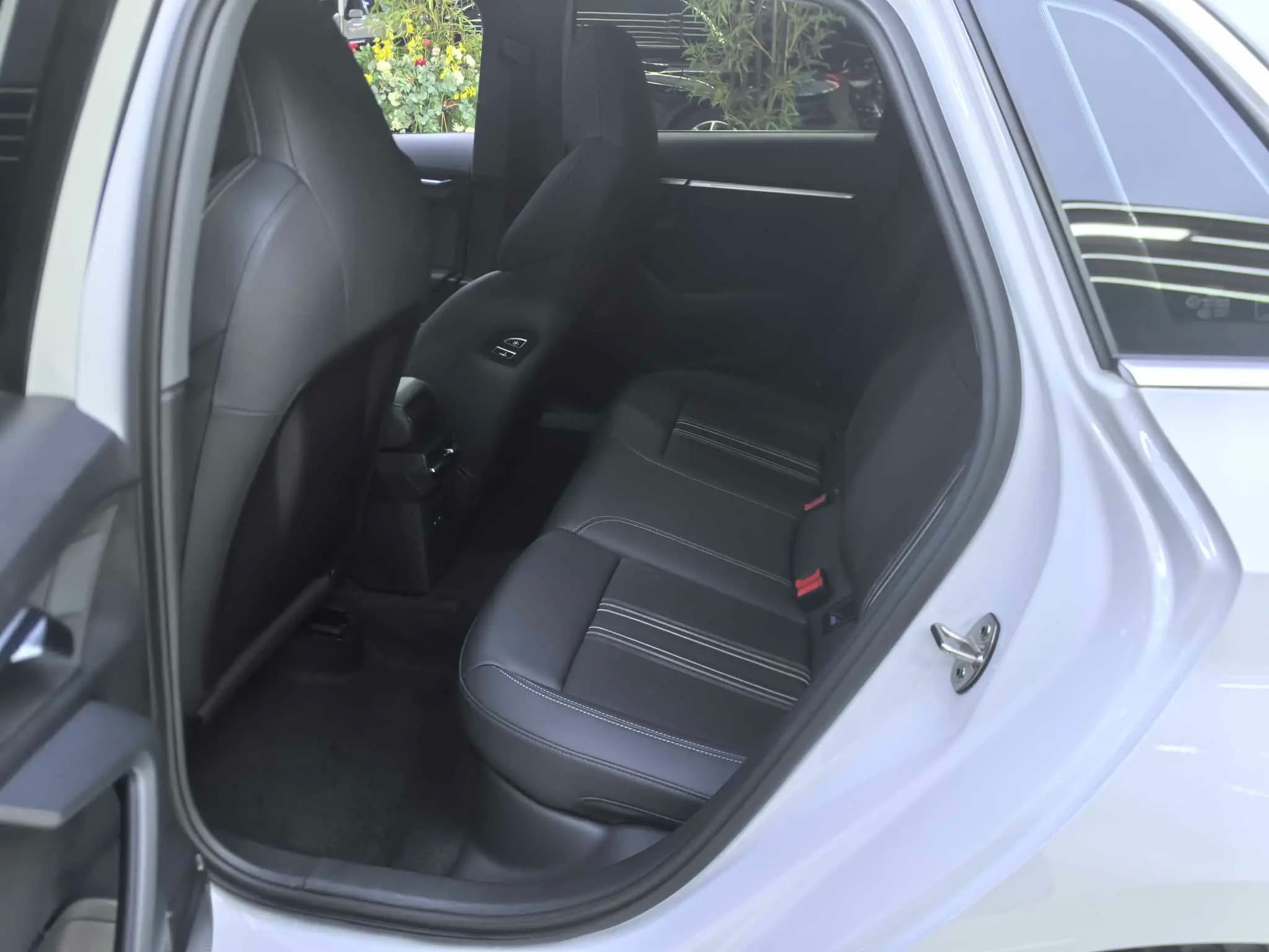 Audi A3 2023 г. 34038 км. — фото 14
