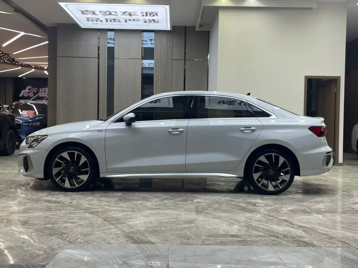 Audi A3 2024 г. 26336 км. — фото 4