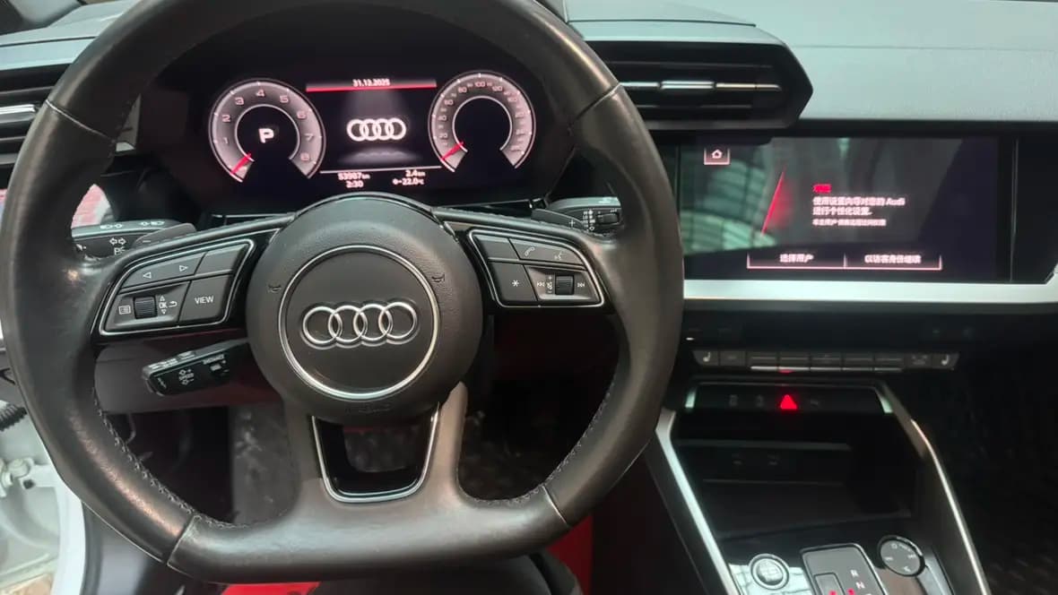Audi A3 2022 г. 54030 км. — фото 11