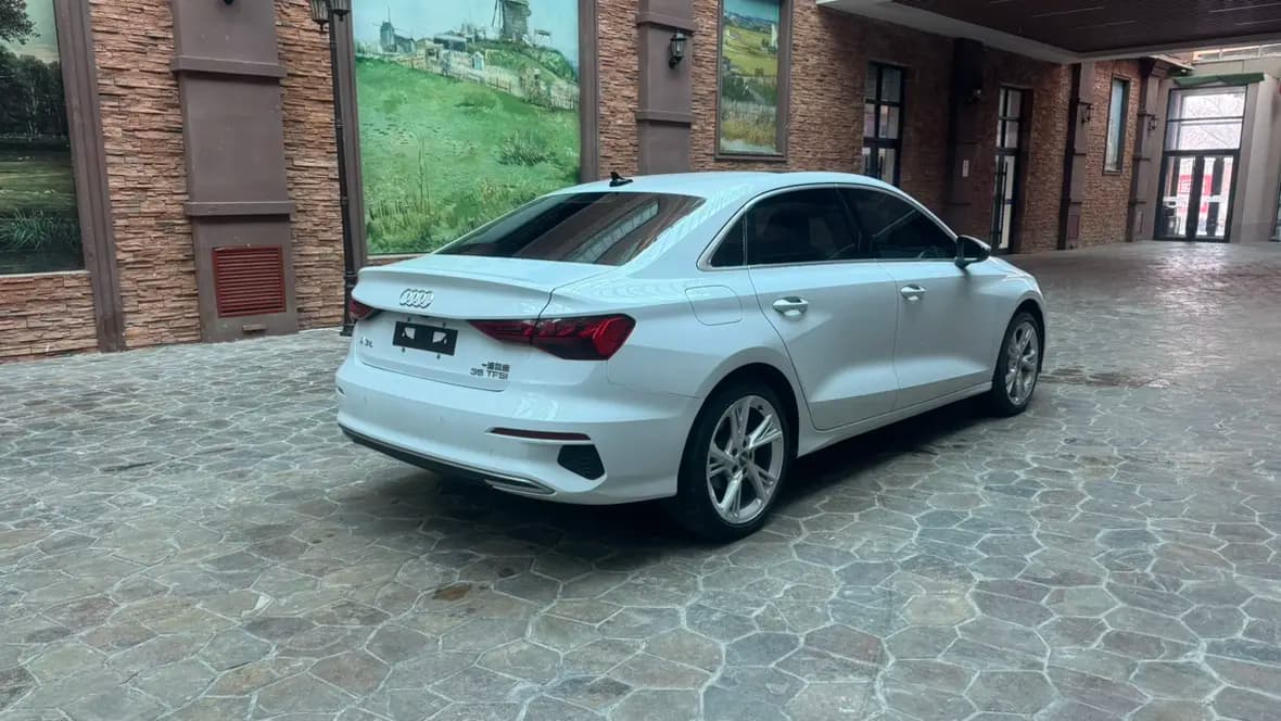 Audi A3 2022 г. 54030 км. — фото 6