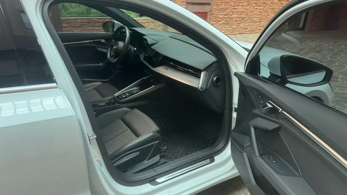 Audi A3 2022 г. 54030 км. — фото 9