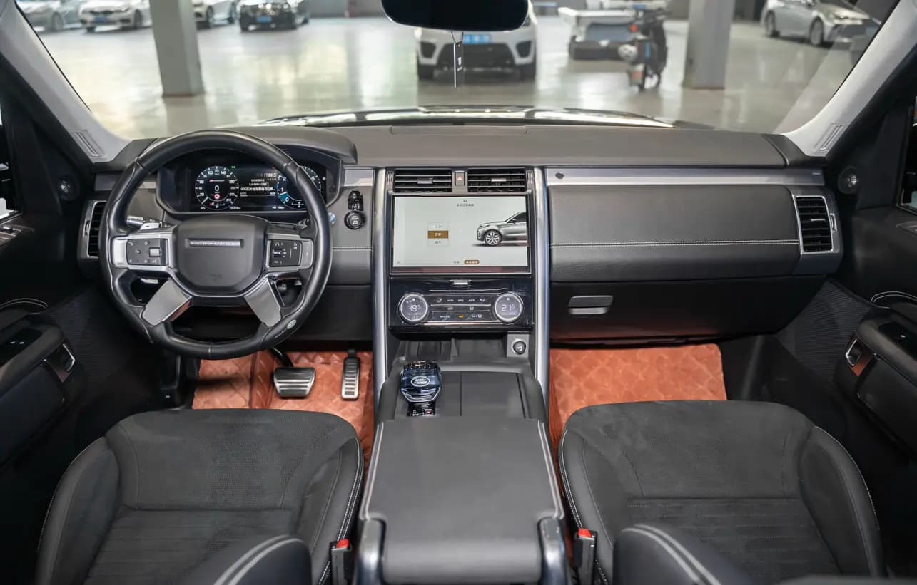 Land Rover Discovery 2021 г. 99149 км. — фото 15