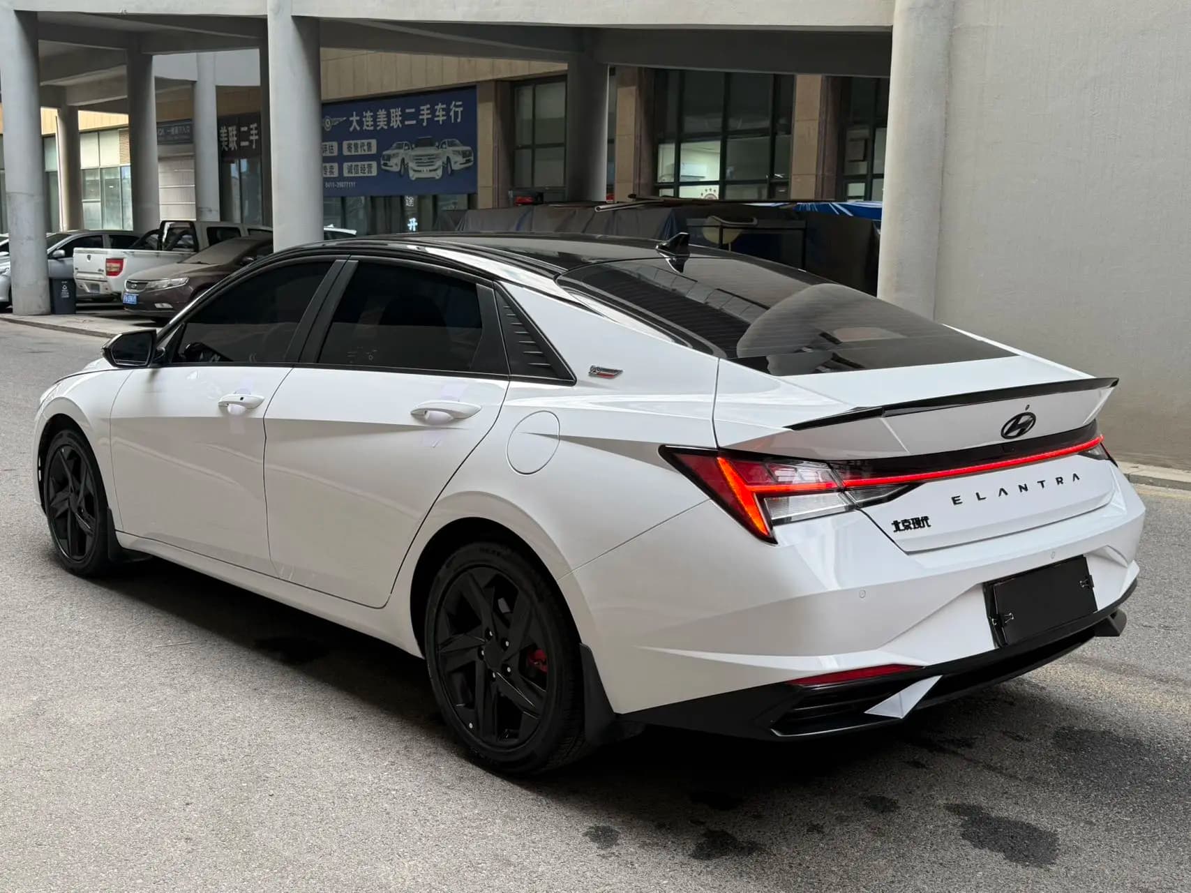 Hyundai Elantra 2023 г. 38022 км. — фото 4