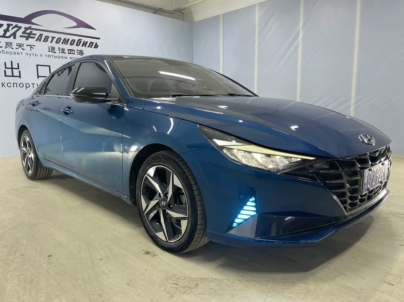 Hyundai Elantra 2022 г. 40021 км. — фото 3