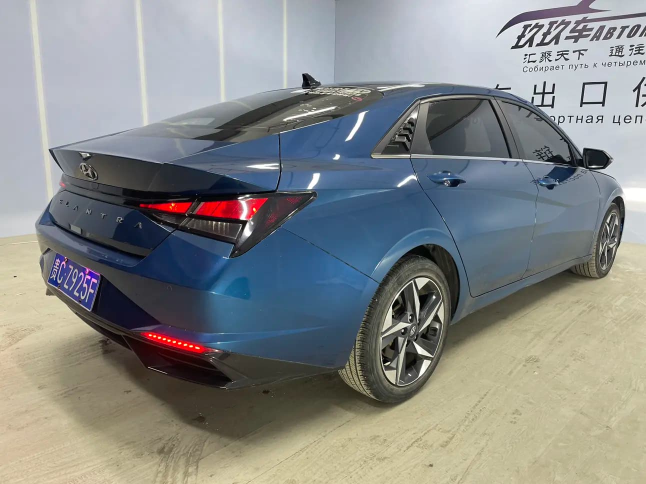 Hyundai Elantra 2022 г. 40021 км. — фото 6