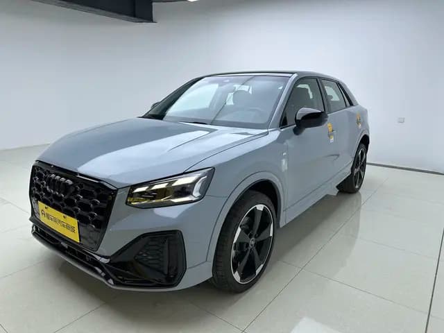 Audi Q2L 2024 г.