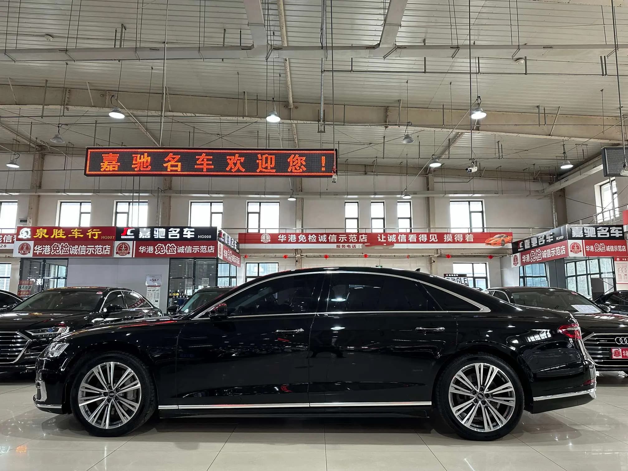 Audi A8 2021 г. 81053 км. — фото 4