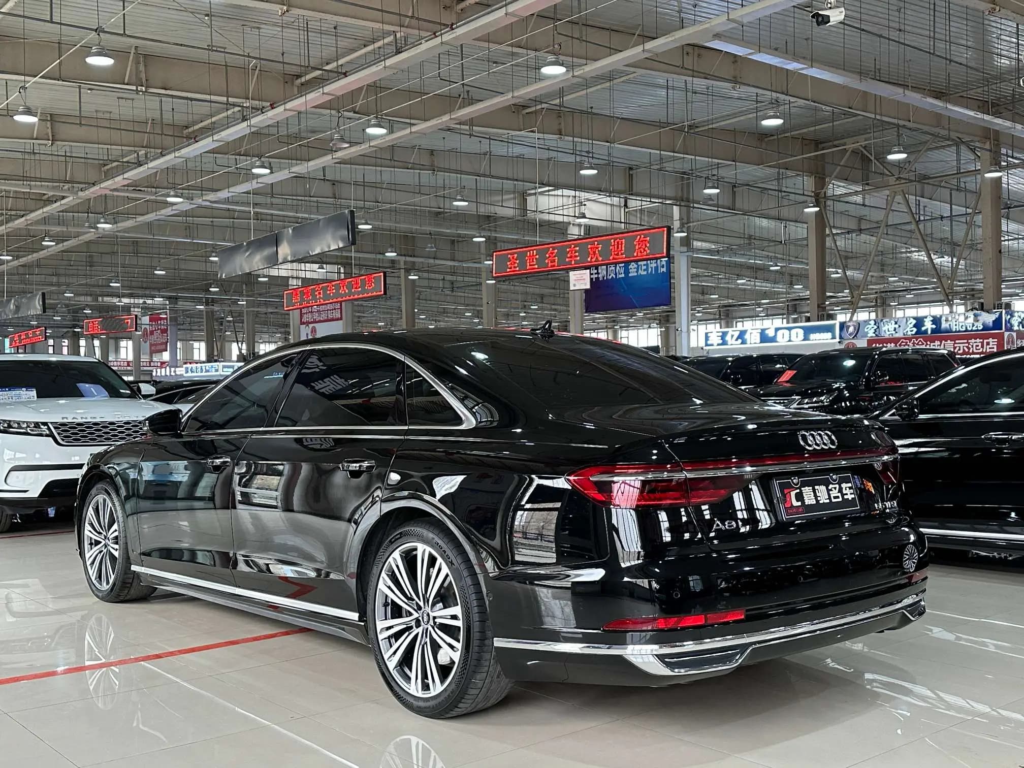 Audi A8 2021 г. 81053 км. — фото 5