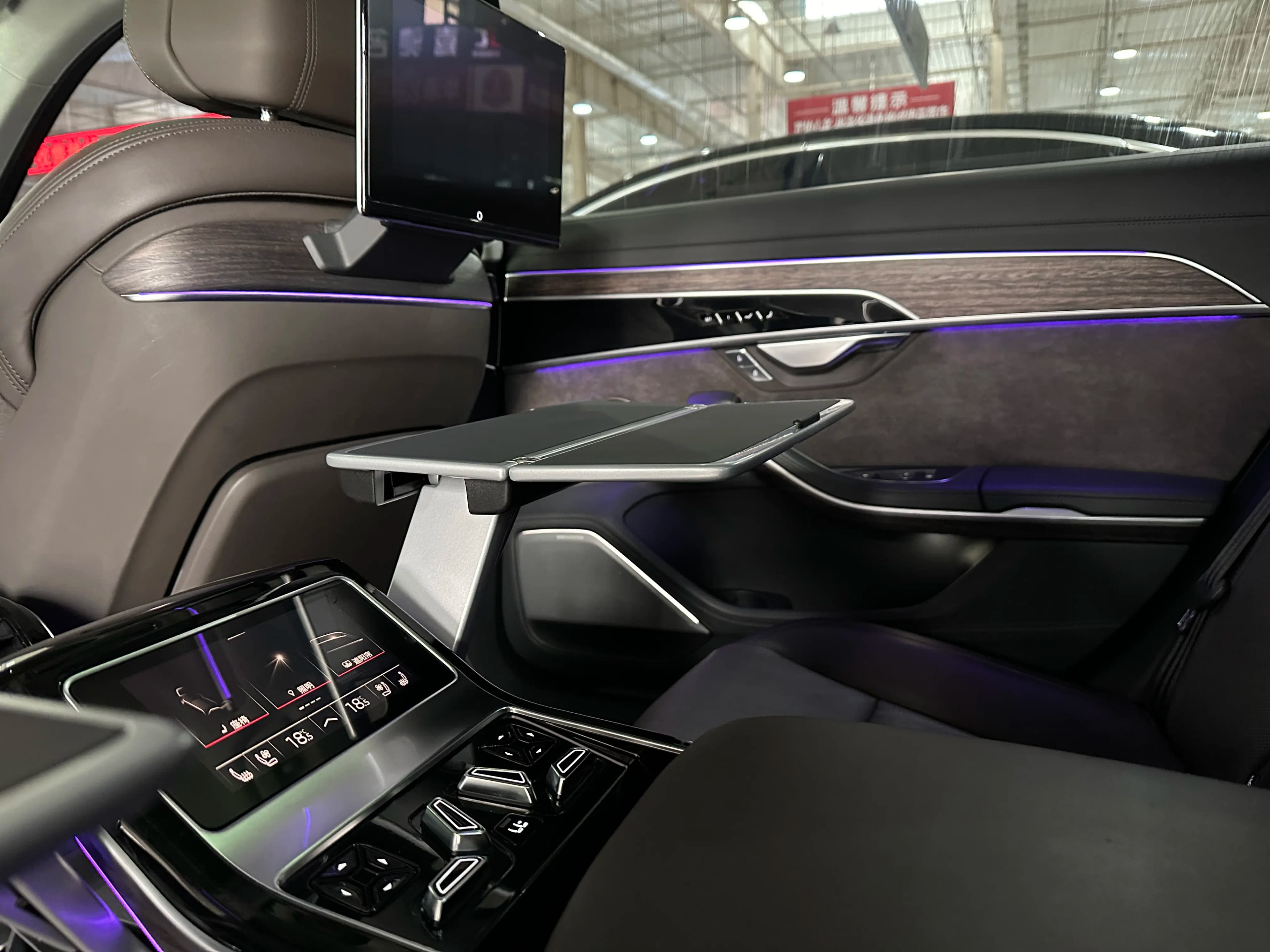 Audi A8 2021 г. 81053 км. — фото 9