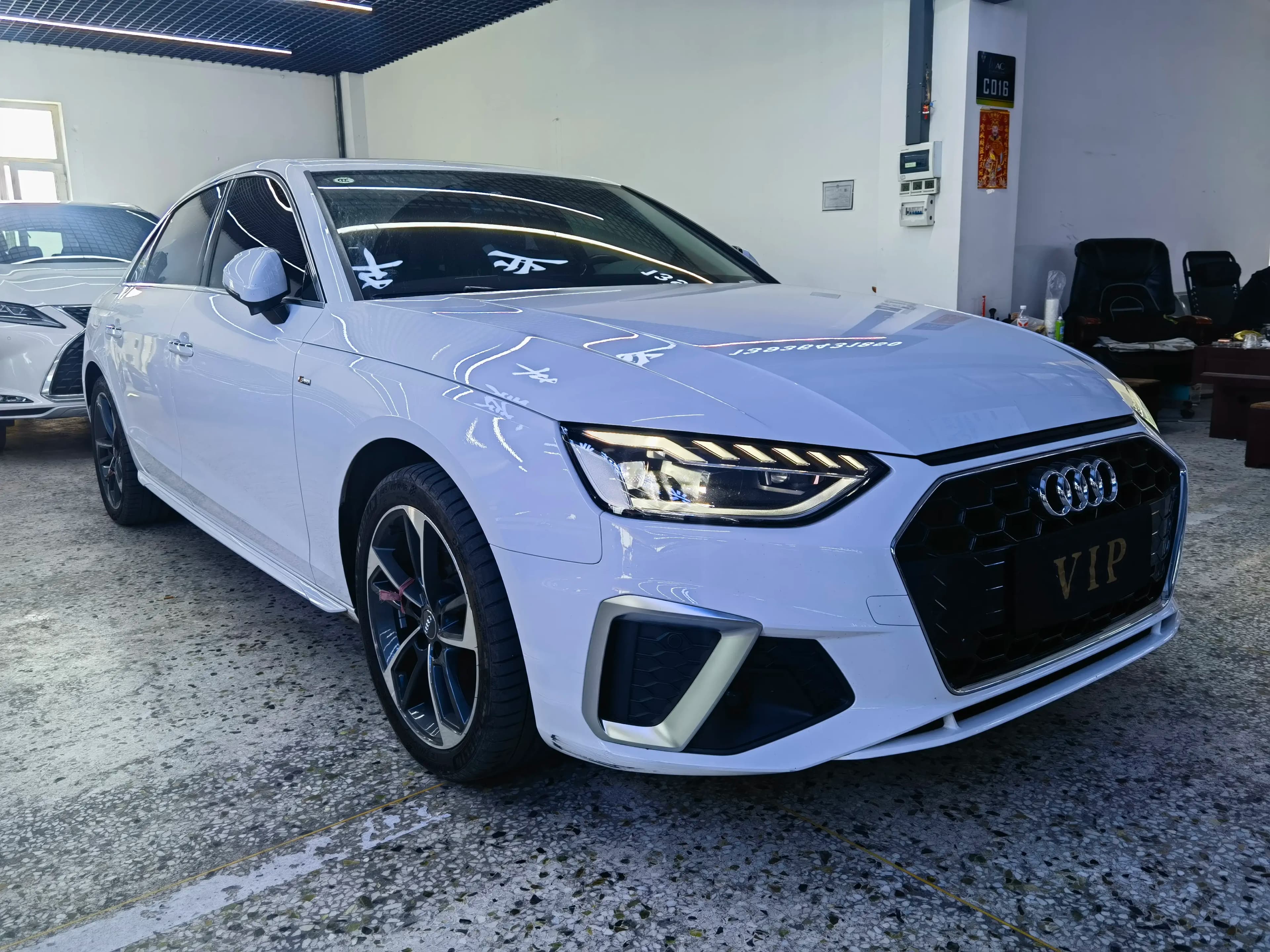 Audi A4L 2021 г. 42129 км. — фото 3