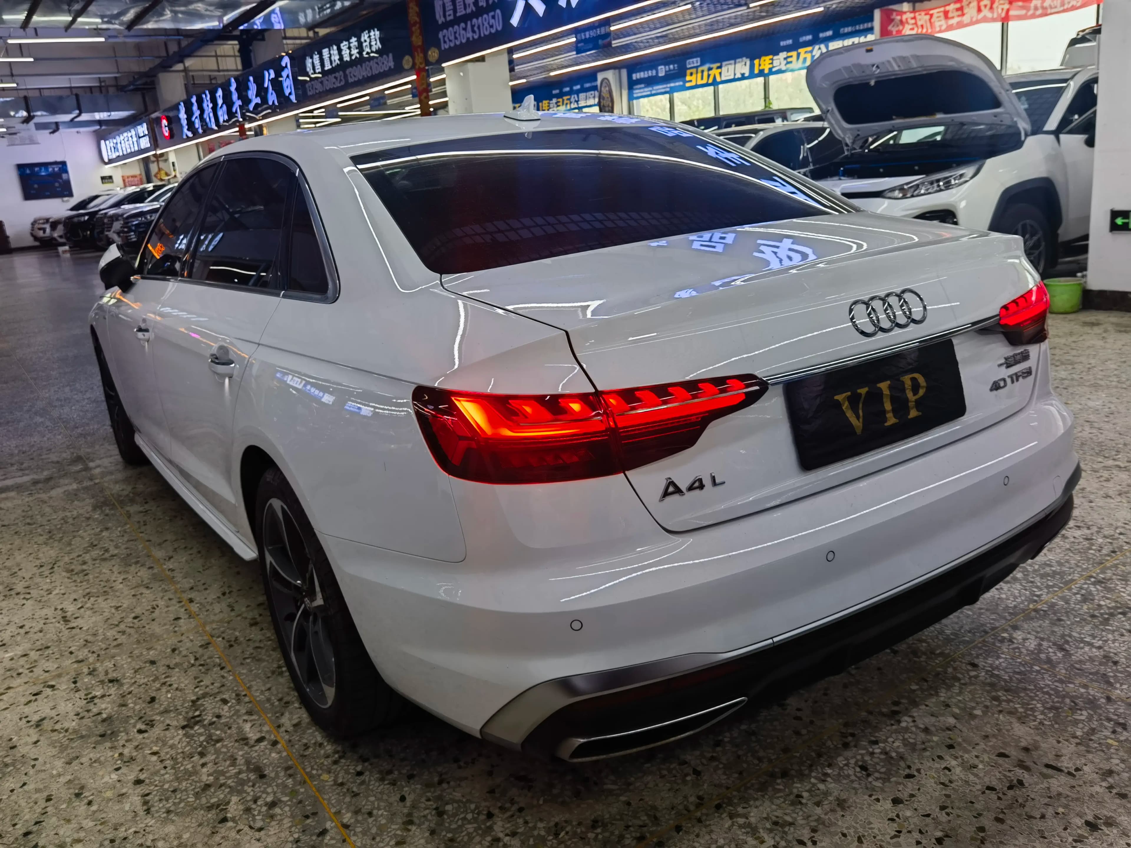 Audi A4L 2021 г. 42129 км. — фото 4