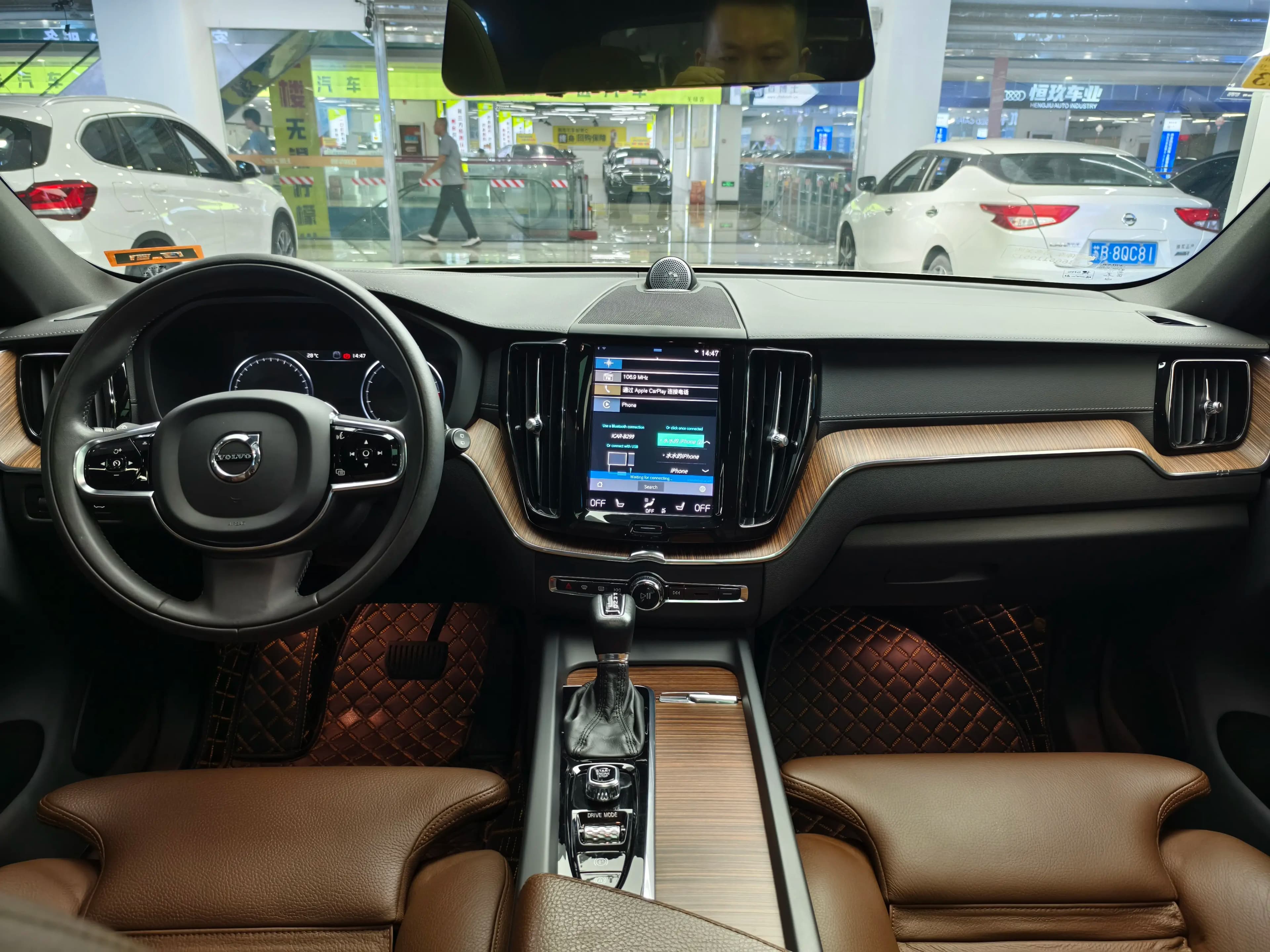 Volvo XC60 2021 г. 38148 км. — фото 11