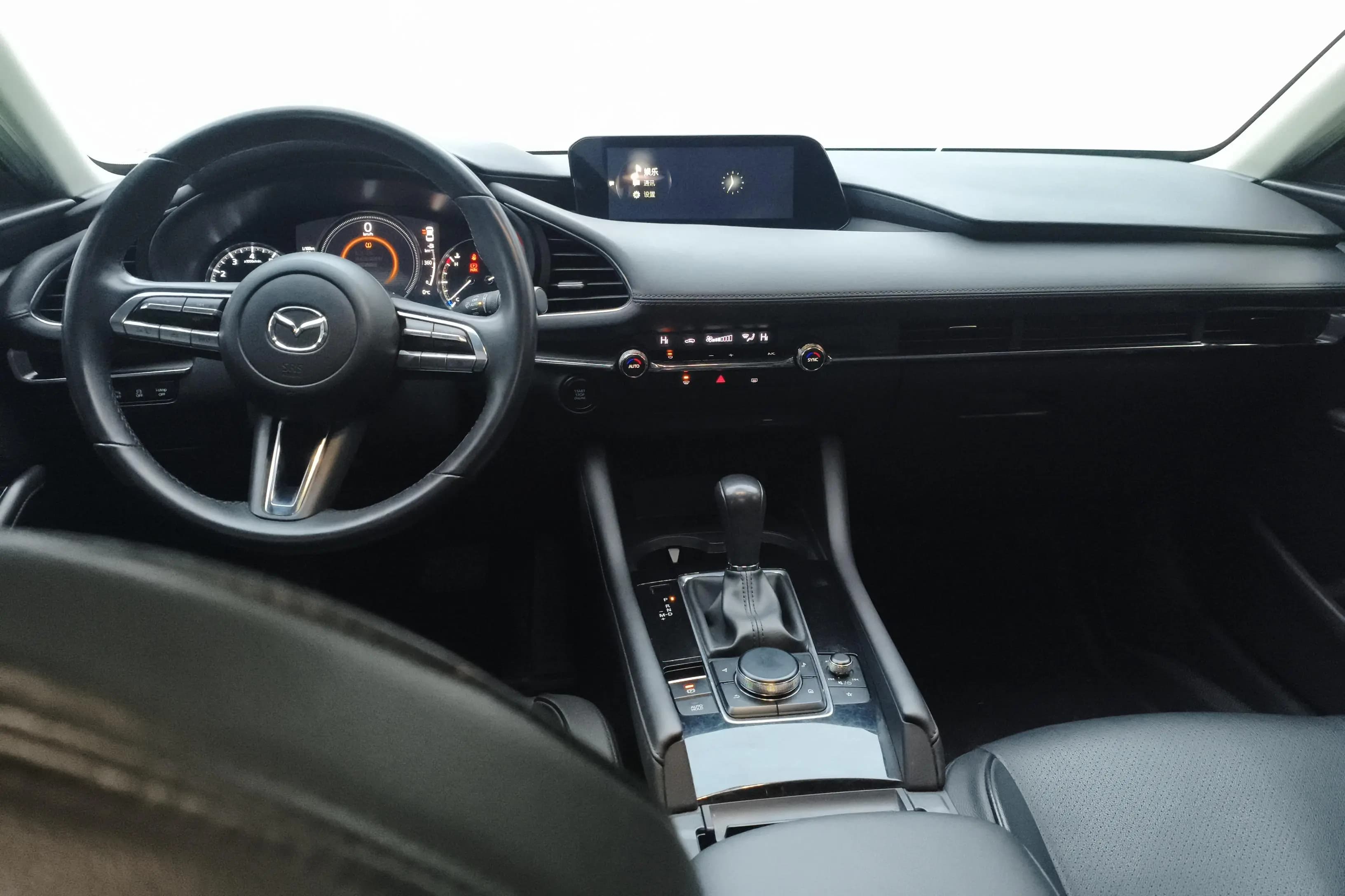 Mazda Axela 2022 г. 54677 км. — фото 7