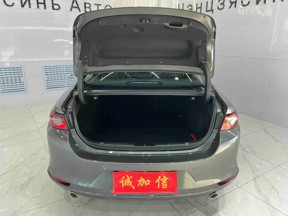 Mazda Axela 2023 г. 38000 км. — фото 17
