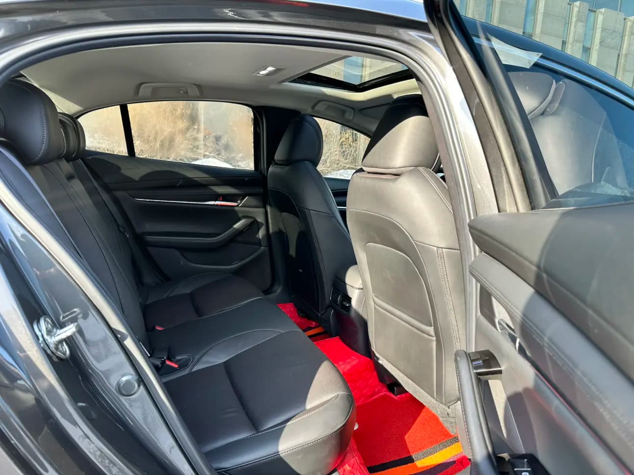 Mazda Axela 2022 г. 35078 км. — фото 13