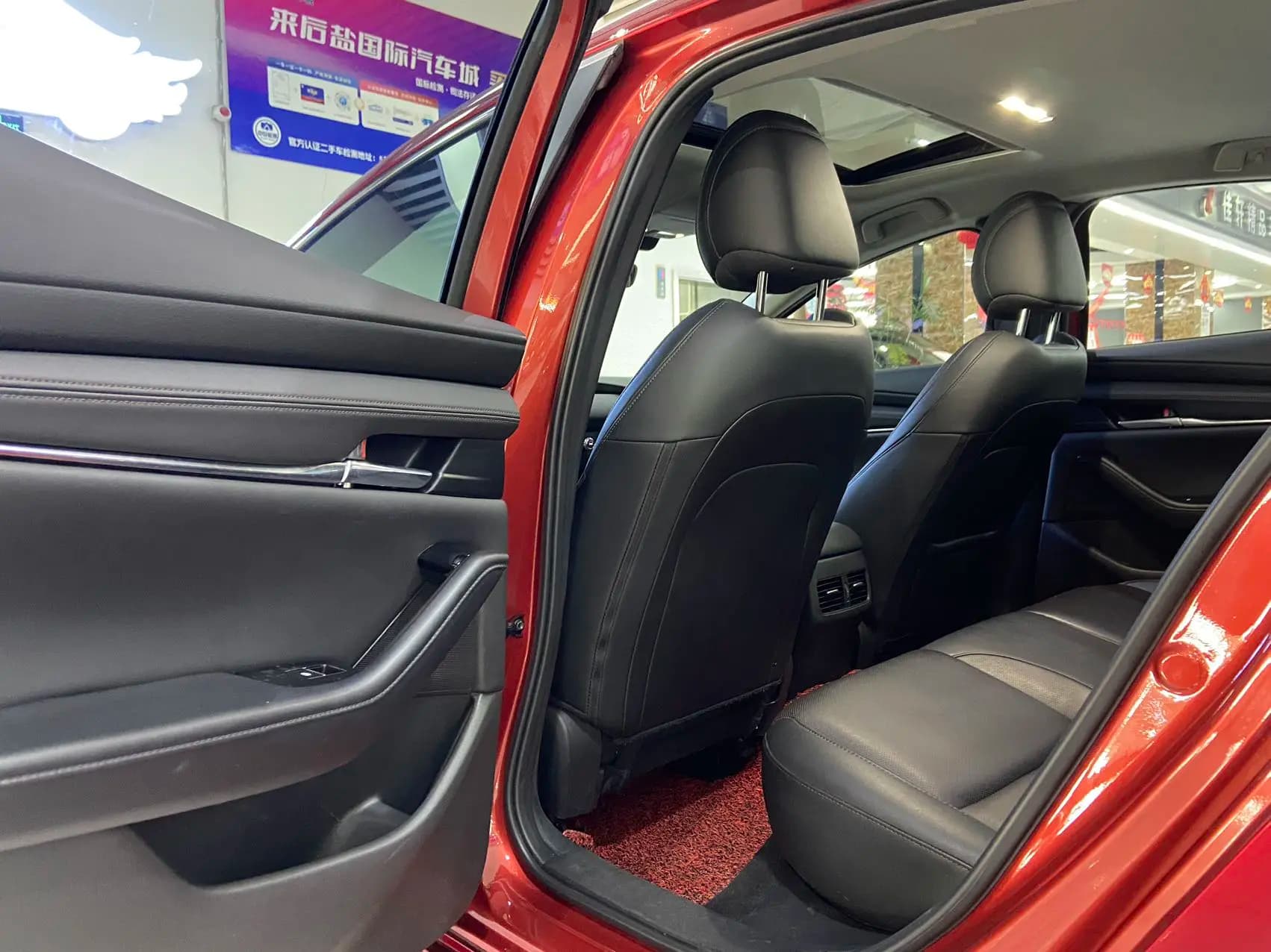 Mazda Axela 2023 г. 32000 км. — фото 16