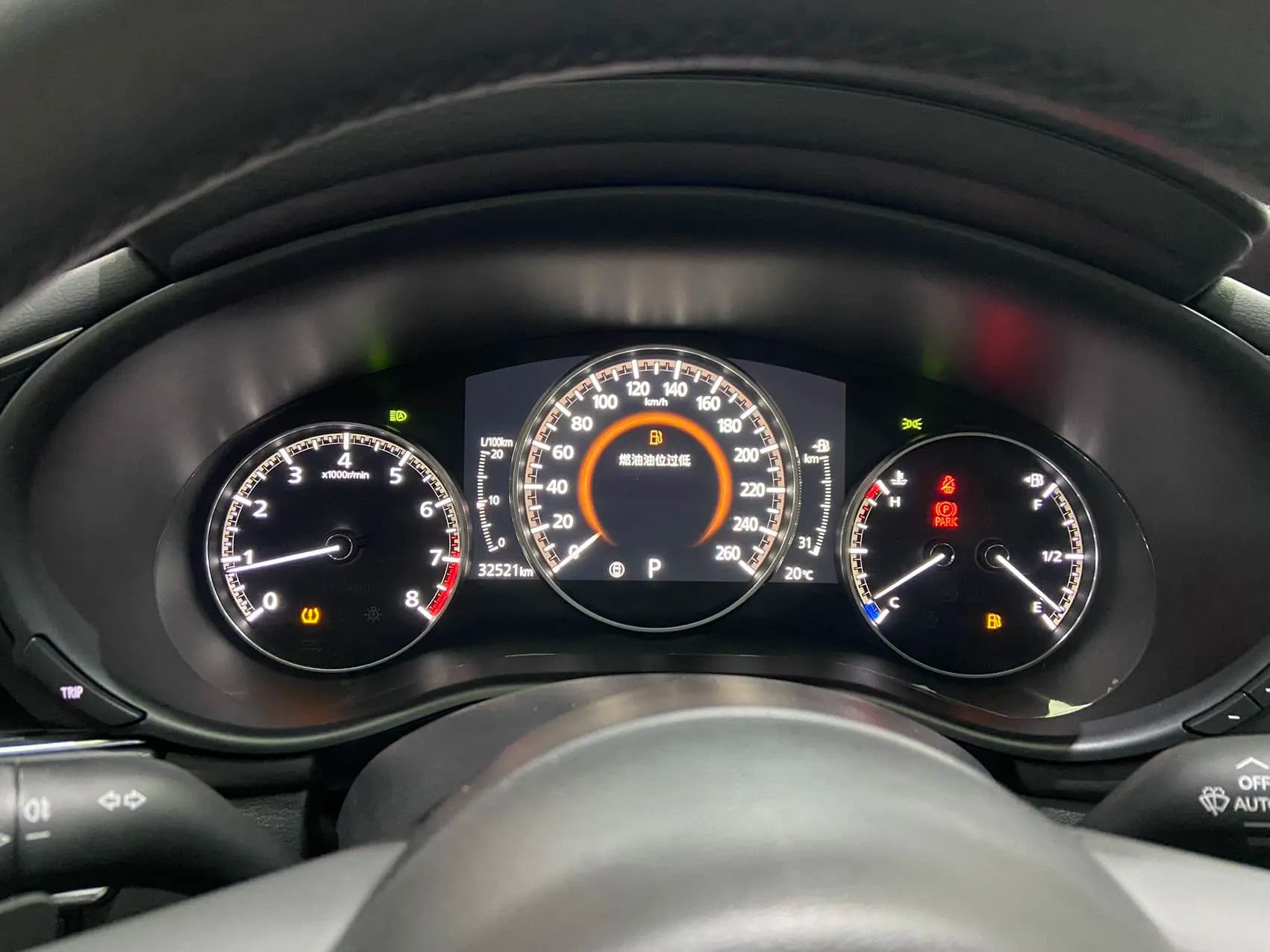 Mazda Axela 2023 г. 32000 км. — фото 10