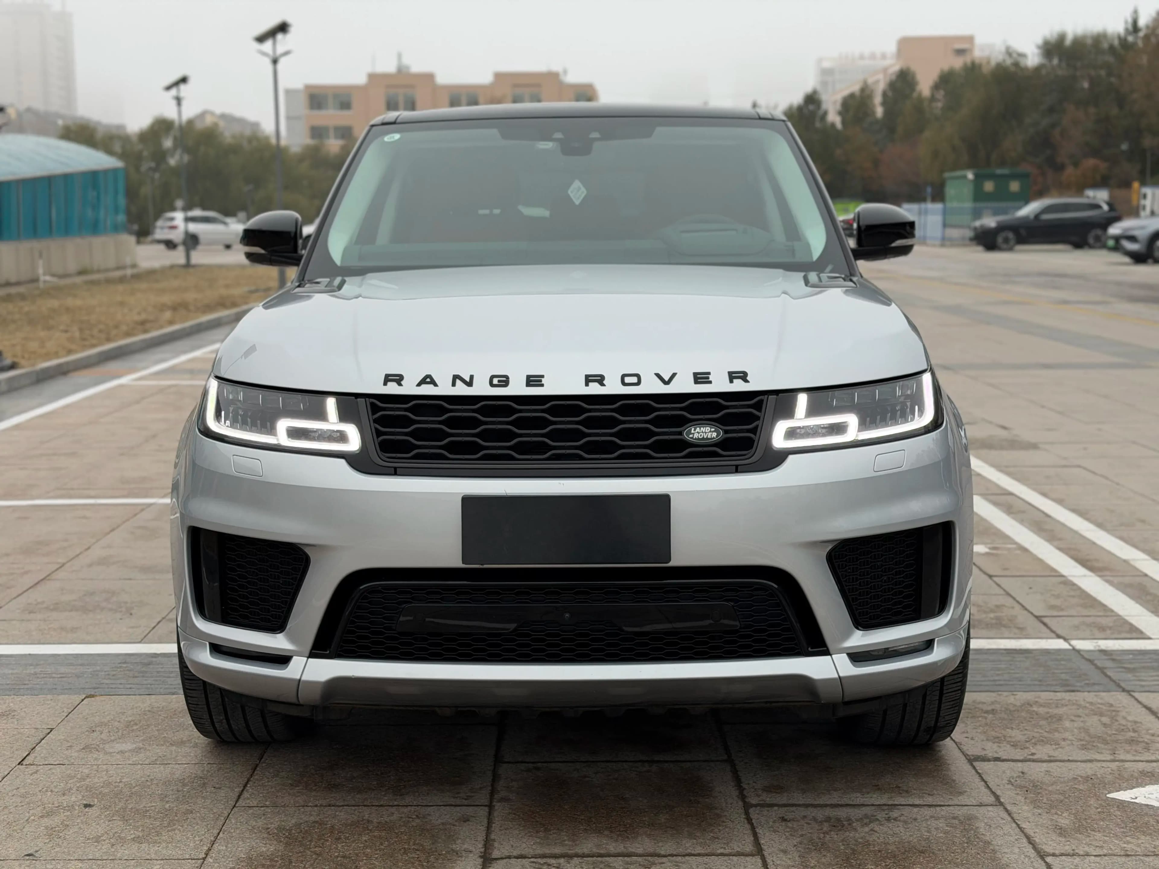 Land Rover Range Rover Sport 2021 г. 76000 км. — фото 2