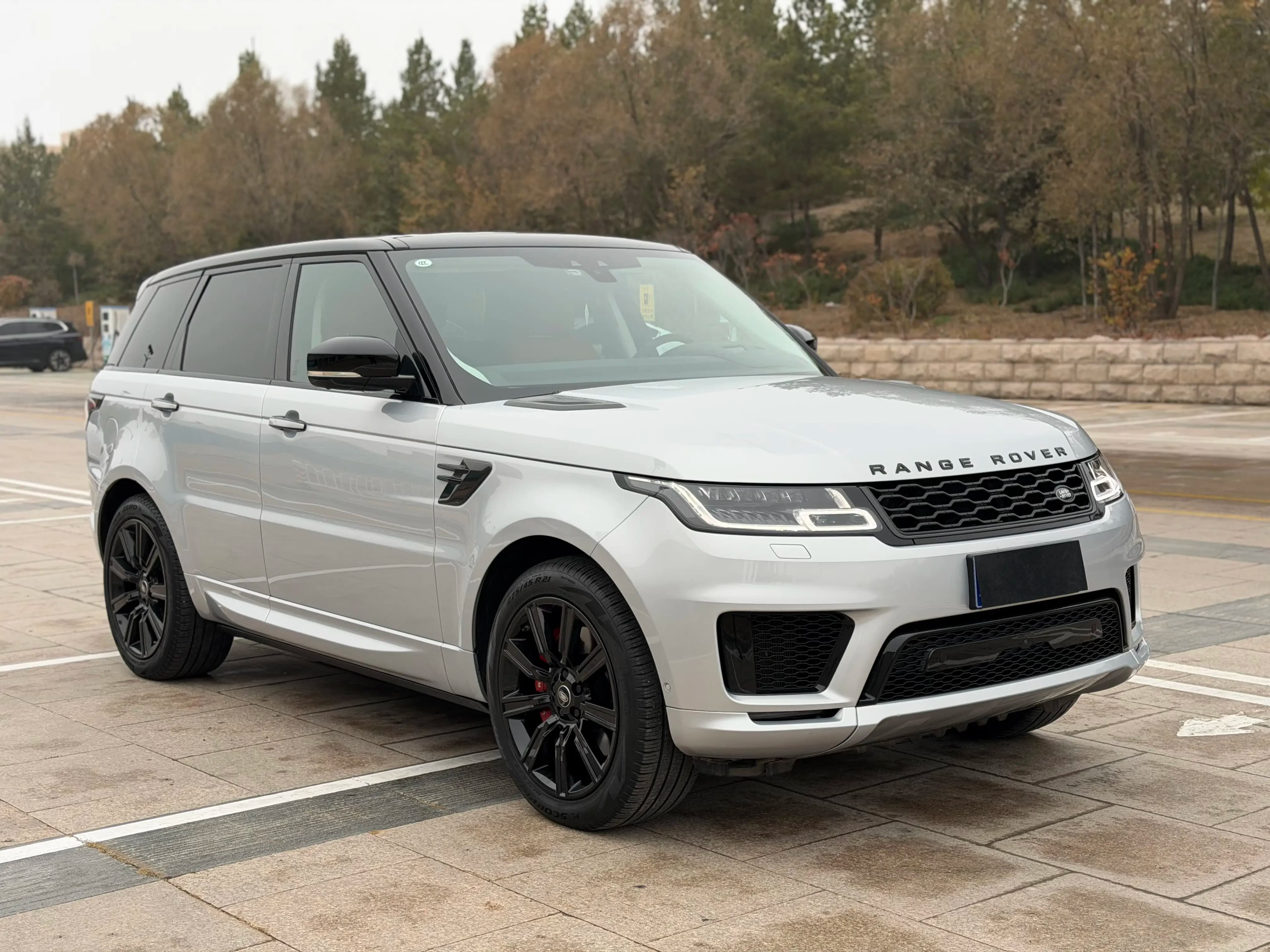 Land Rover Range Rover Sport 2021 г. 76000 км. — фото 3