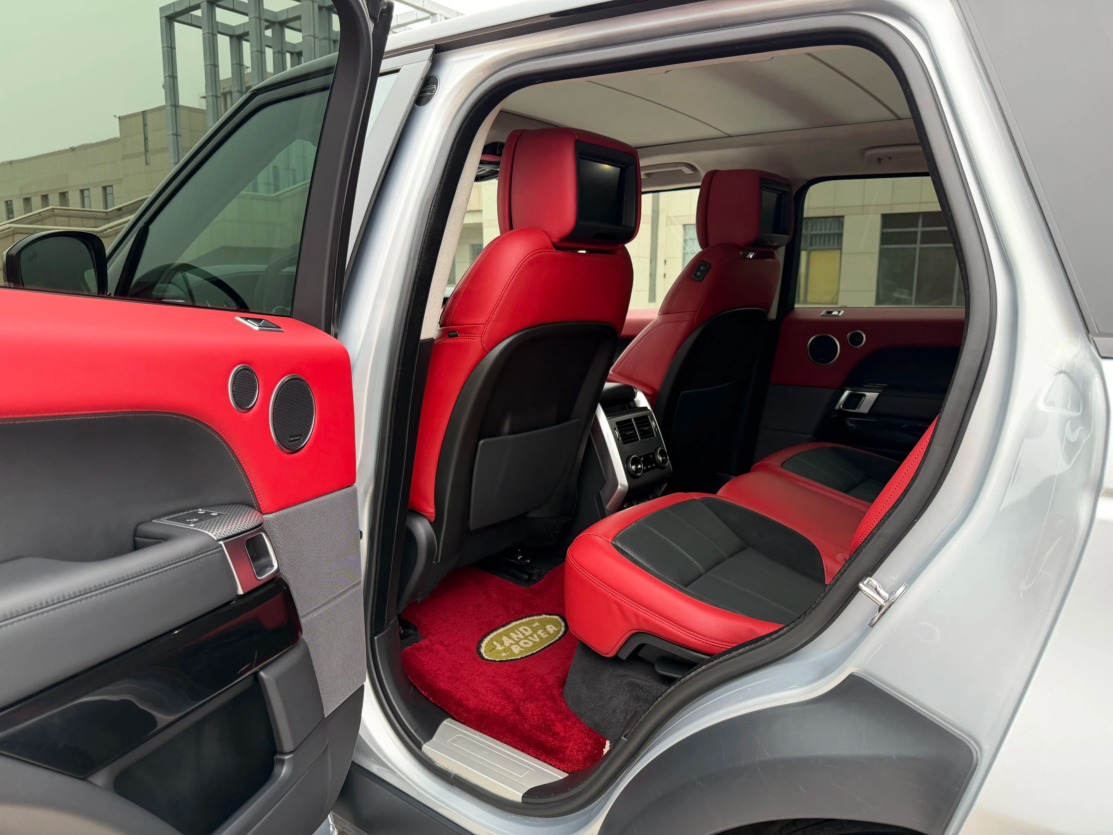 Land Rover Range Rover Sport 2021 г. 76000 км. — фото 8