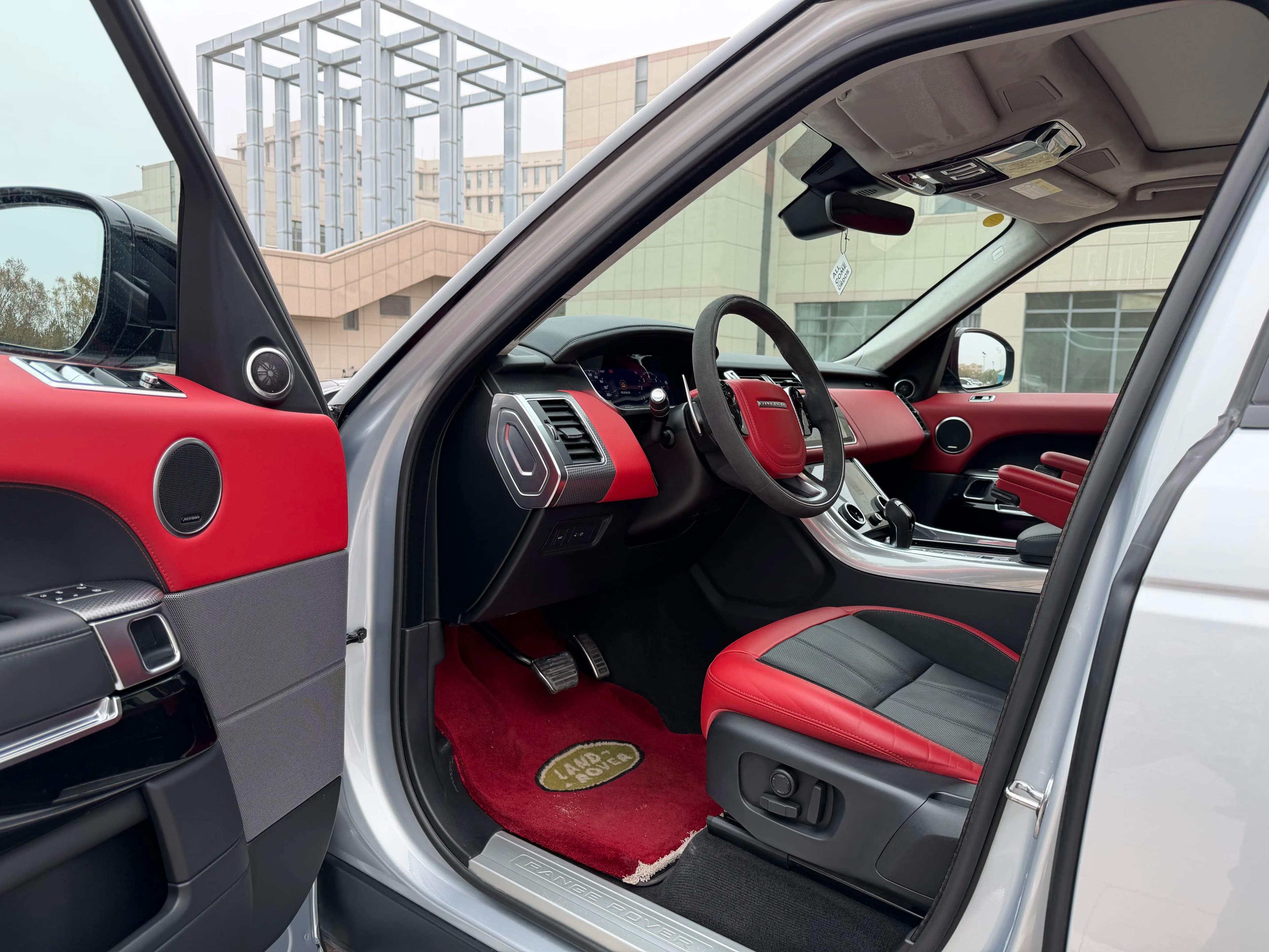 Land Rover Range Rover Sport 2021 г. 76000 км. — фото 10