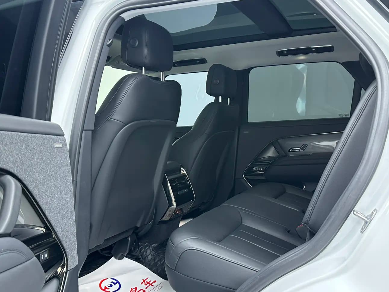 Land Rover Range Rover Sport 2023 г. 39000 км. — фото 11
