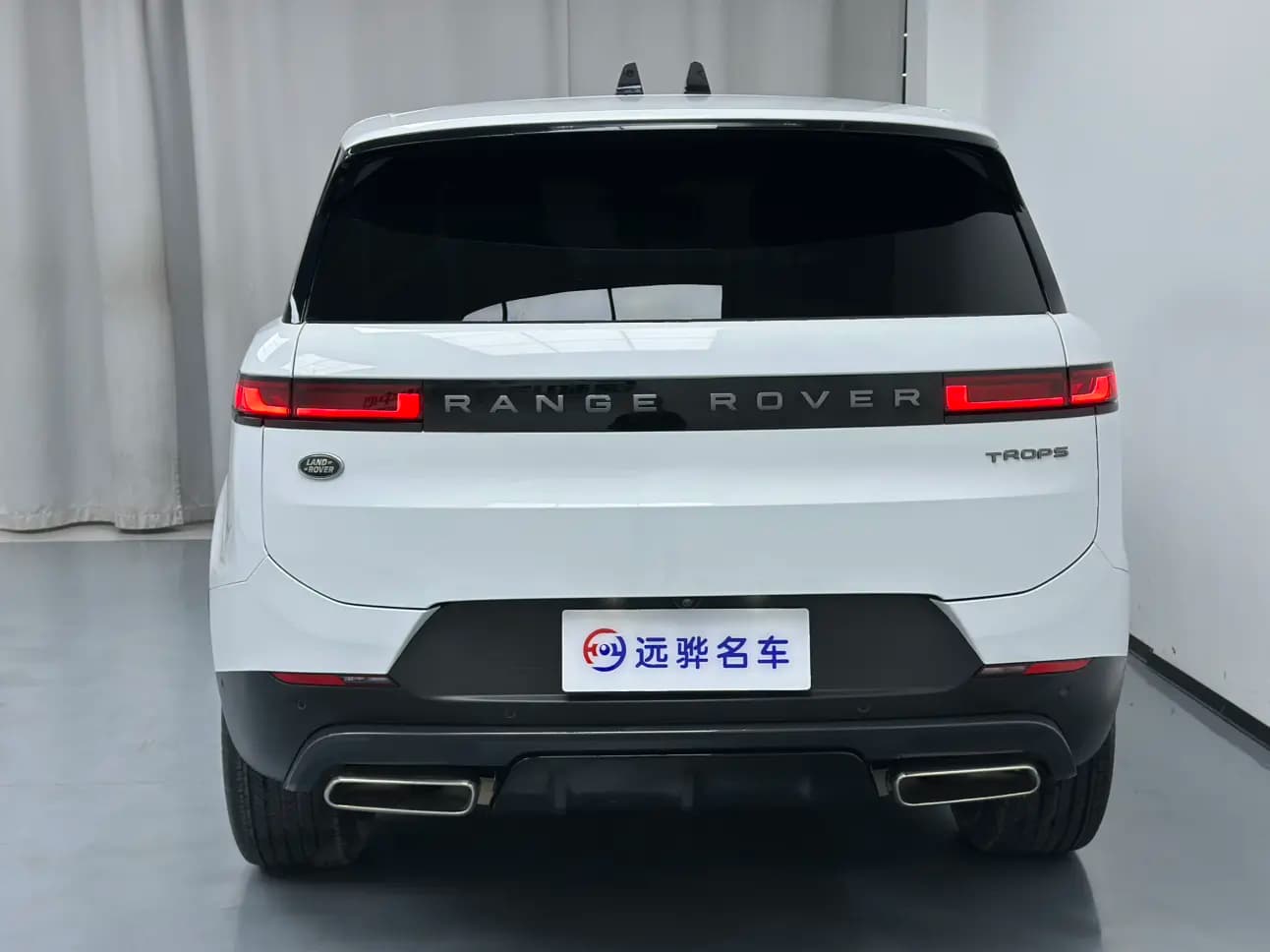 Land Rover Range Rover Sport 2023 г. 39000 км. — фото 4