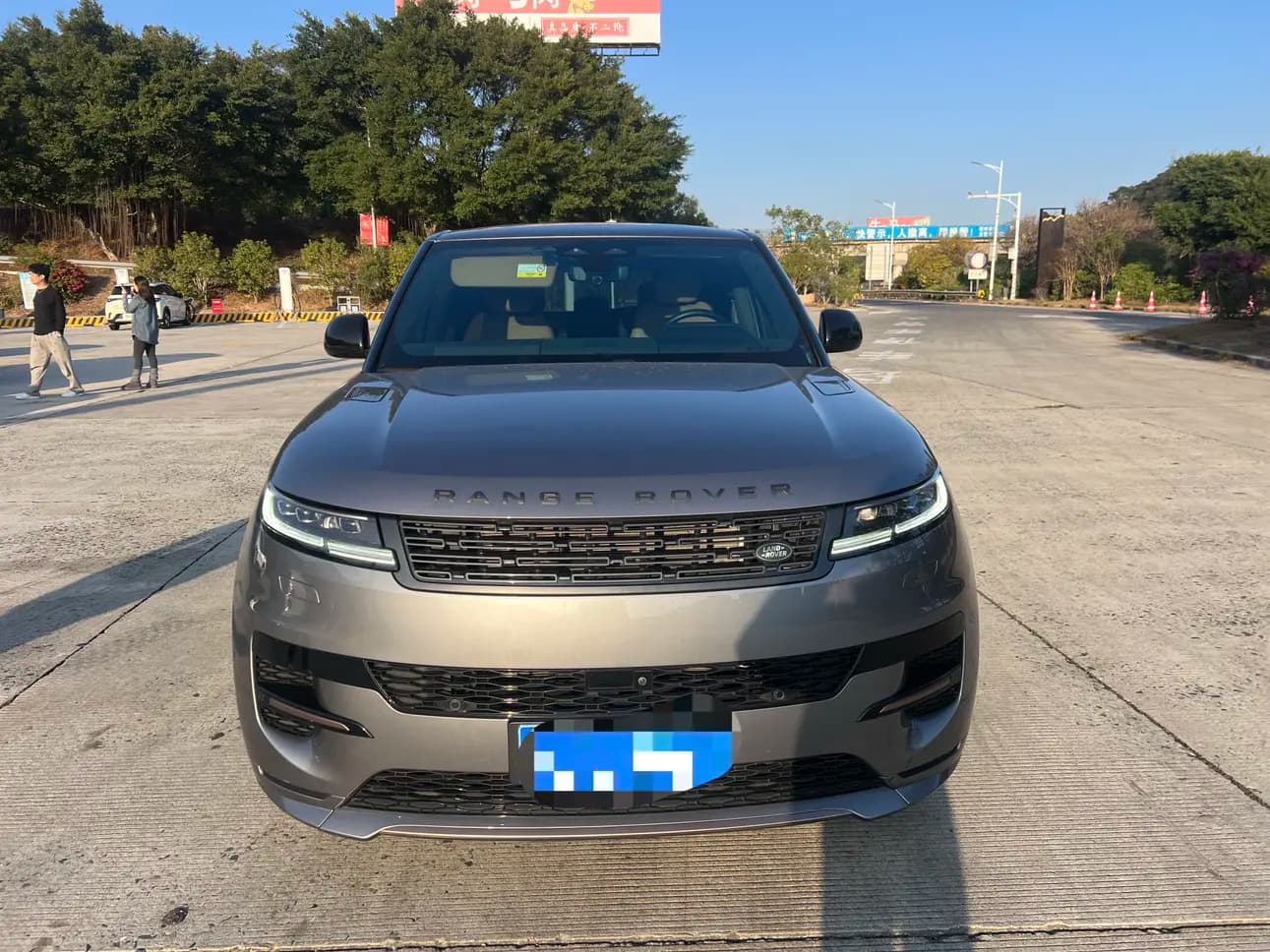 Land Rover Range Rover Sport 2023 г. 43000 км. — фото 2