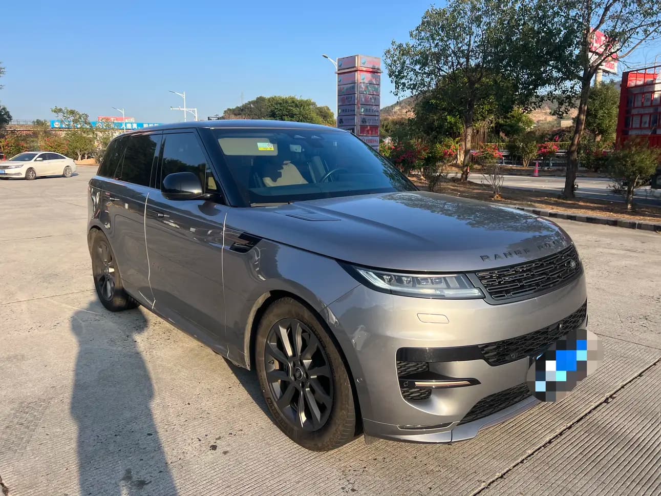 Land Rover Range Rover Sport 2023 г. 43000 км. — фото 3