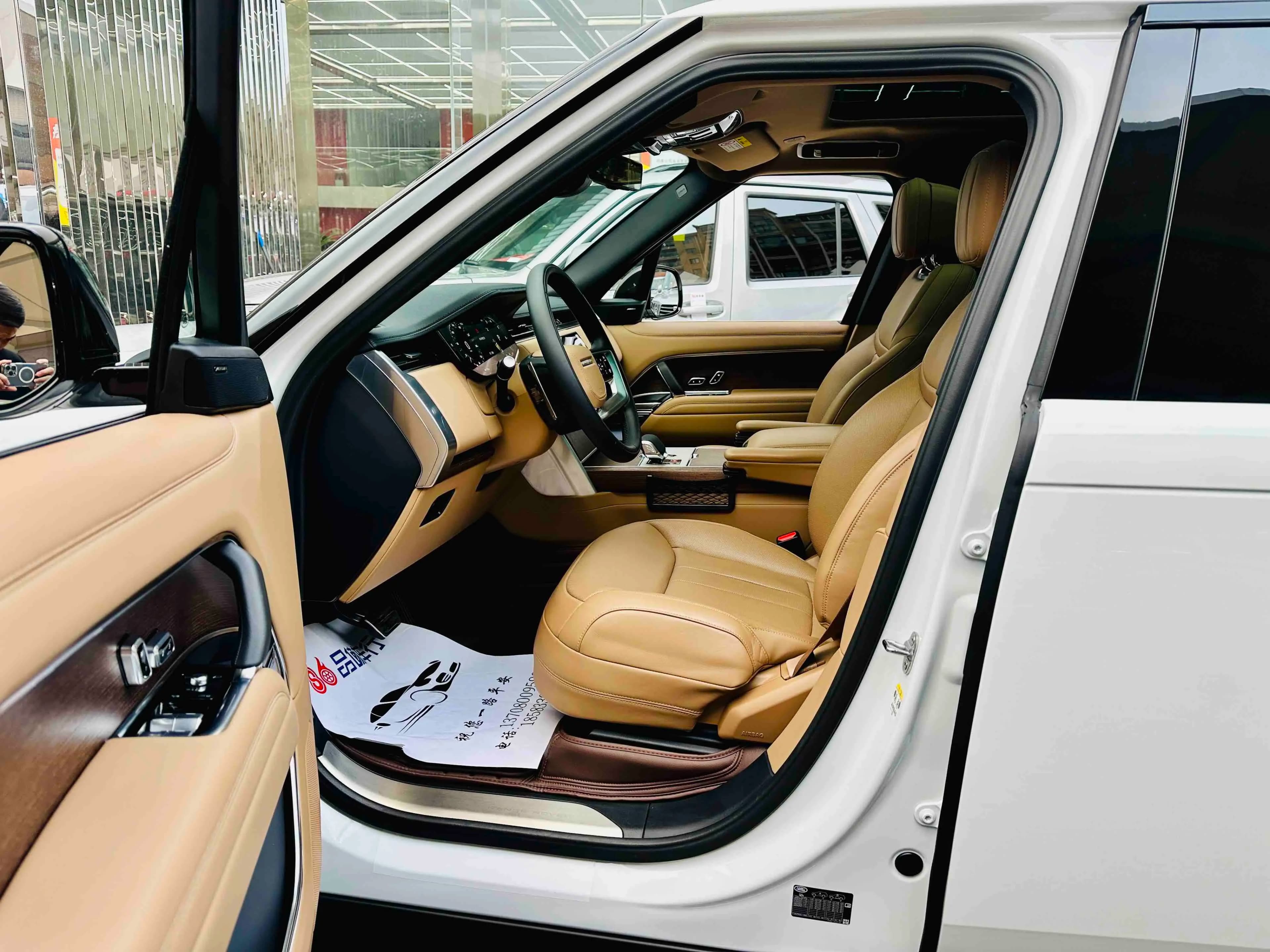 Land Rover Range rover 2024 г. 13004 км. — фото 10