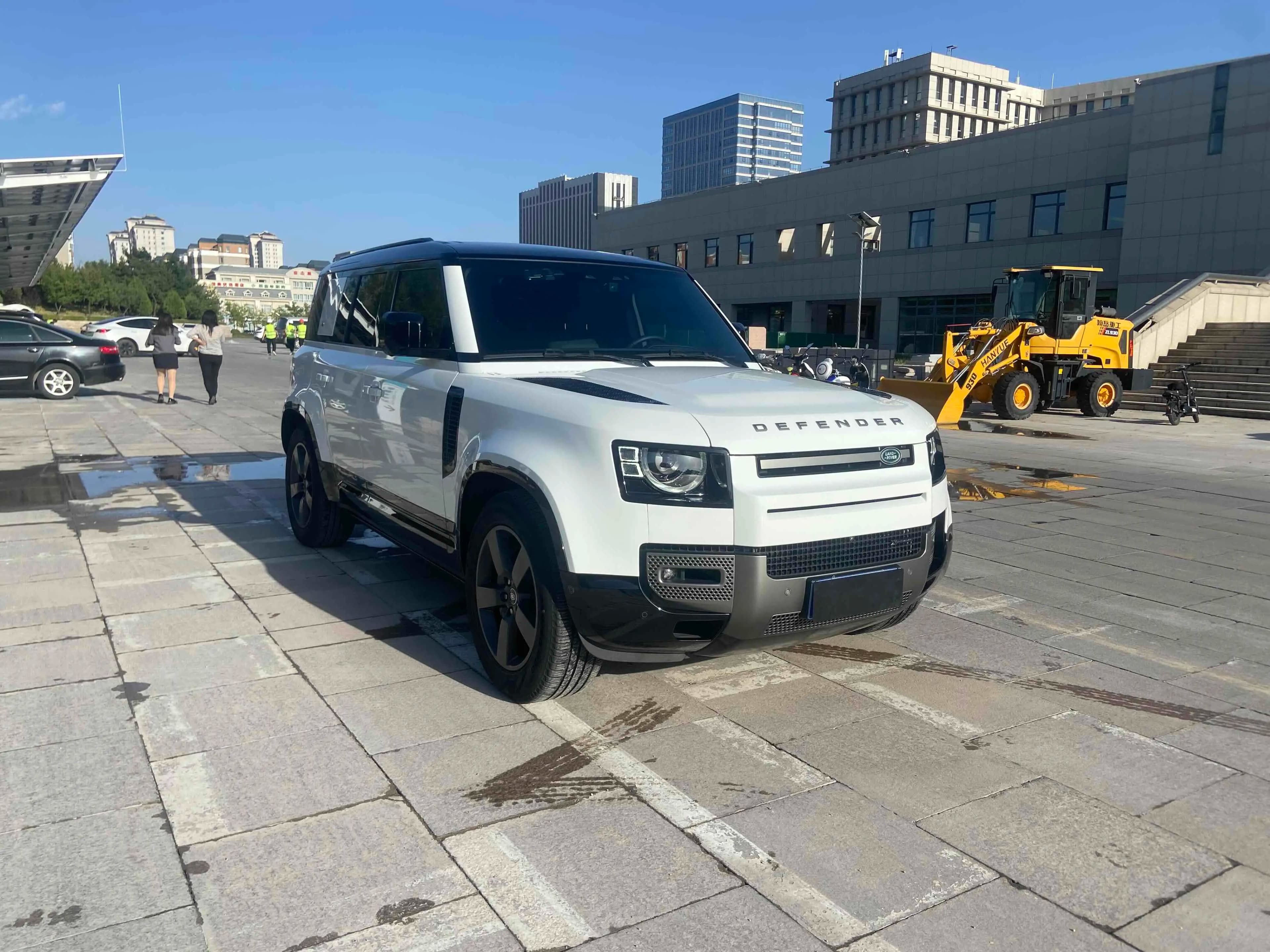 Land Rover Guard 2023 г. 47141 км. — фото 2