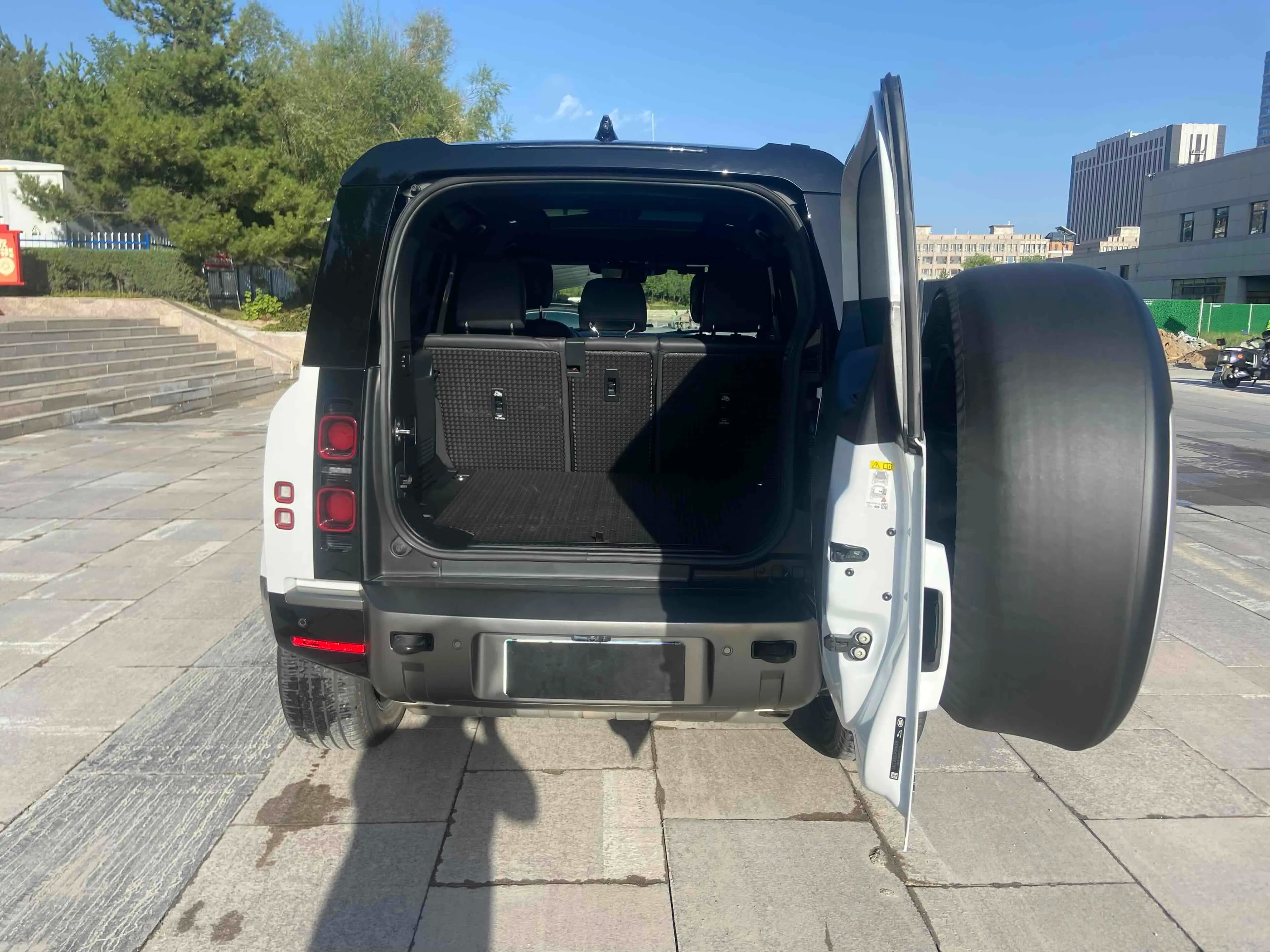 Land Rover Guard 2023 г. 47141 км. — фото 15