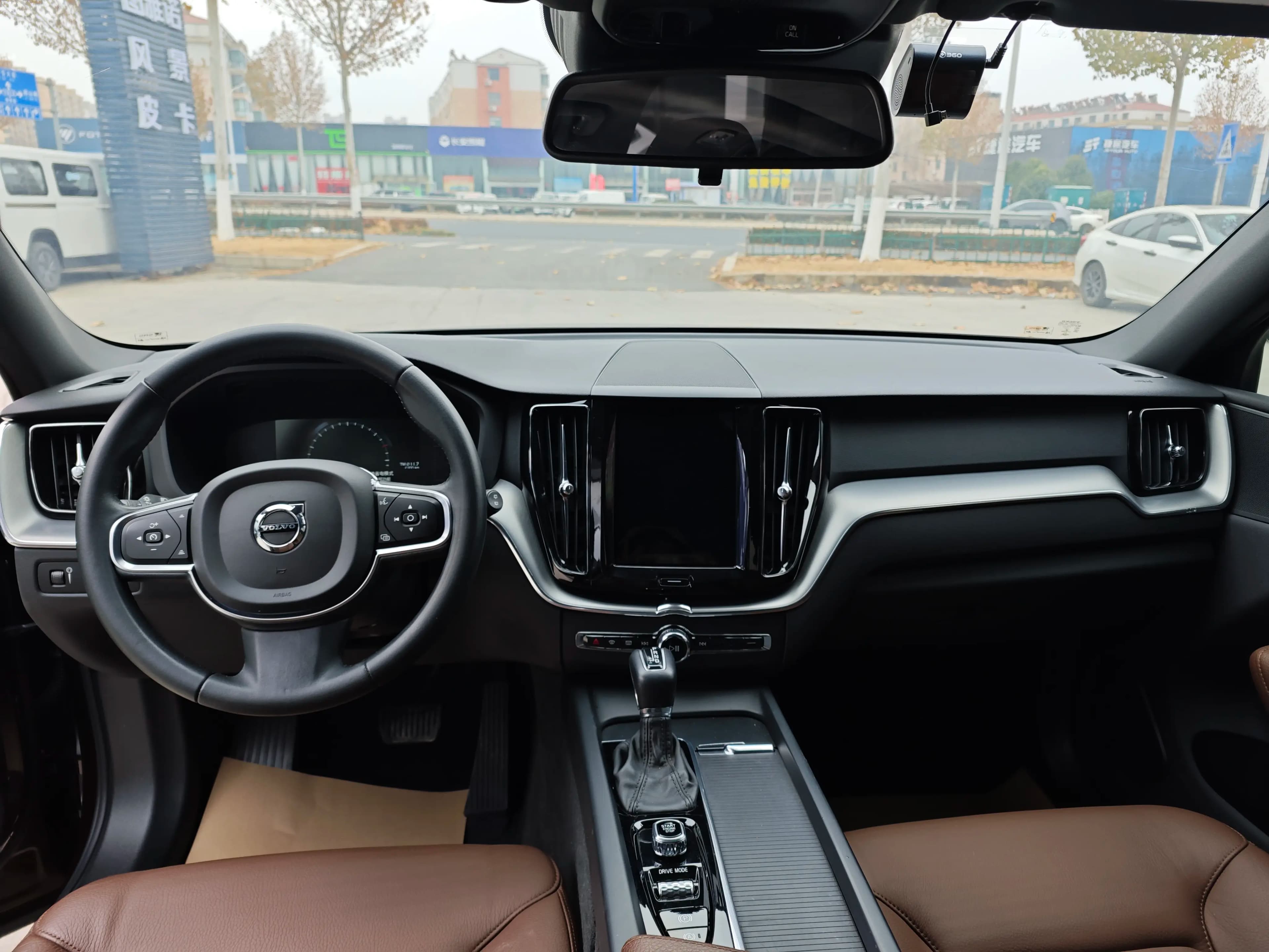 Volvo XC60 2021 г. 54000 км. — фото 8