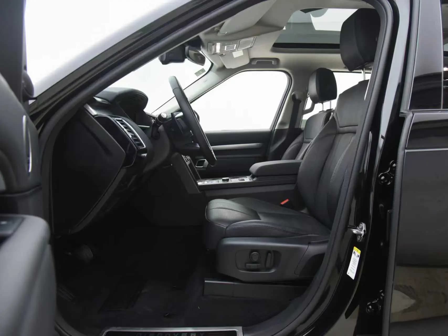 Land Rover Discovery 2021 г. 84006 км. — фото 12