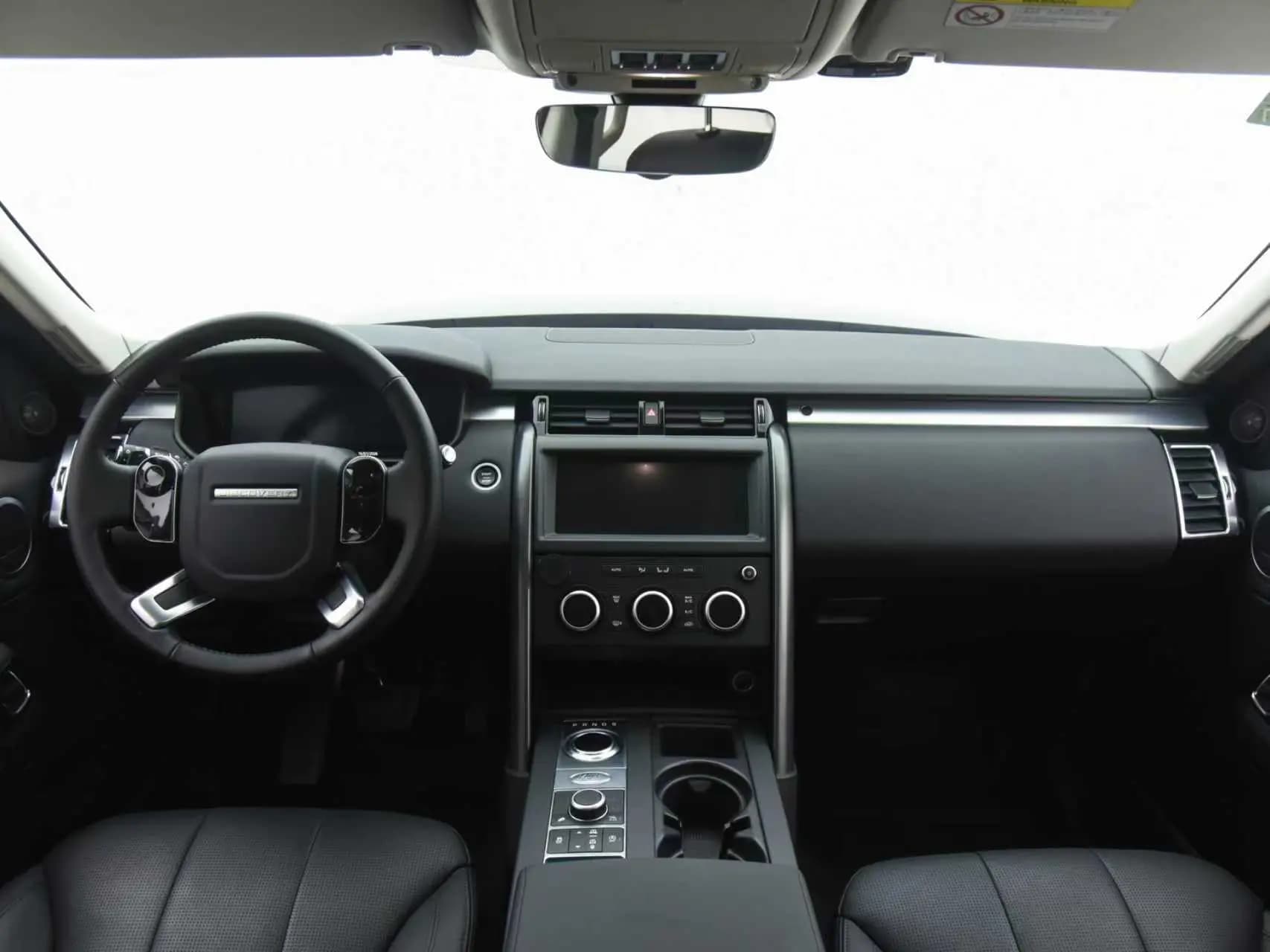 Land Rover Discovery 2021 г. 84006 км. — фото 9