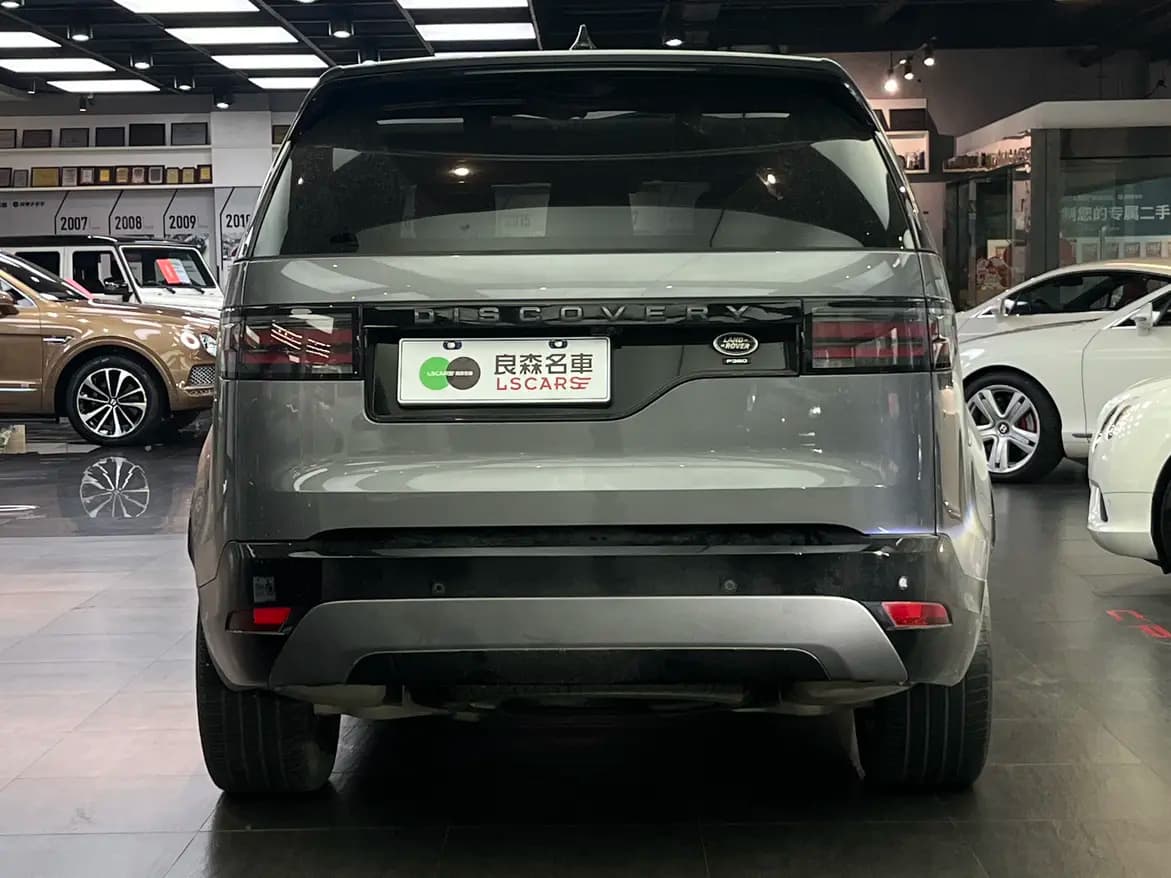 Land Rover Discovery 2022 г. 48006 км. — фото 2