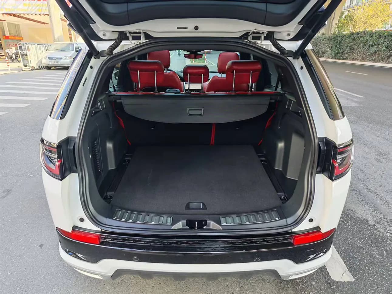 Land Rover Discover Sports 2021 г. 89007 км. — фото 7
