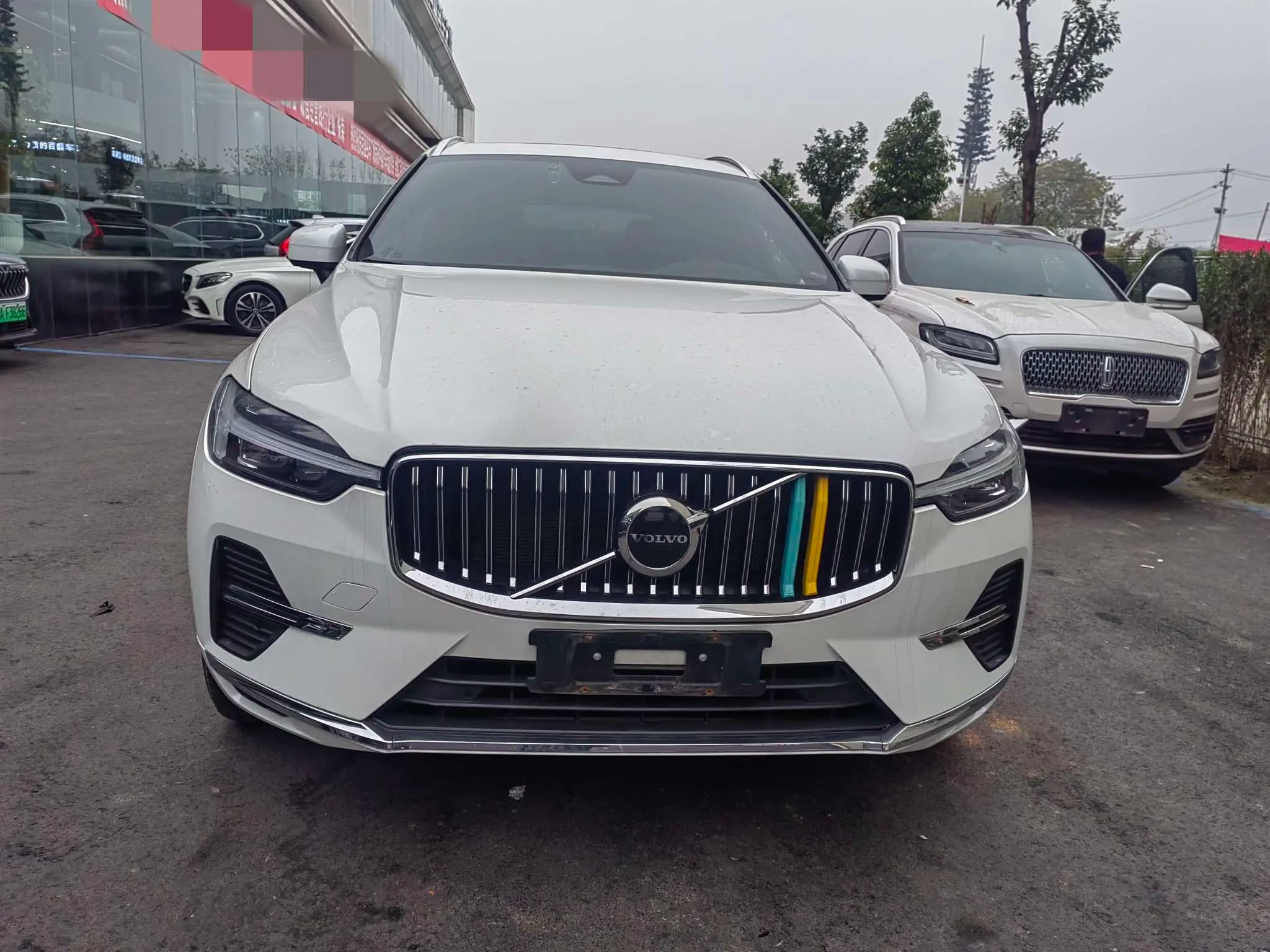 Volvo XC60 2022 г. 50001 км. — фото 2