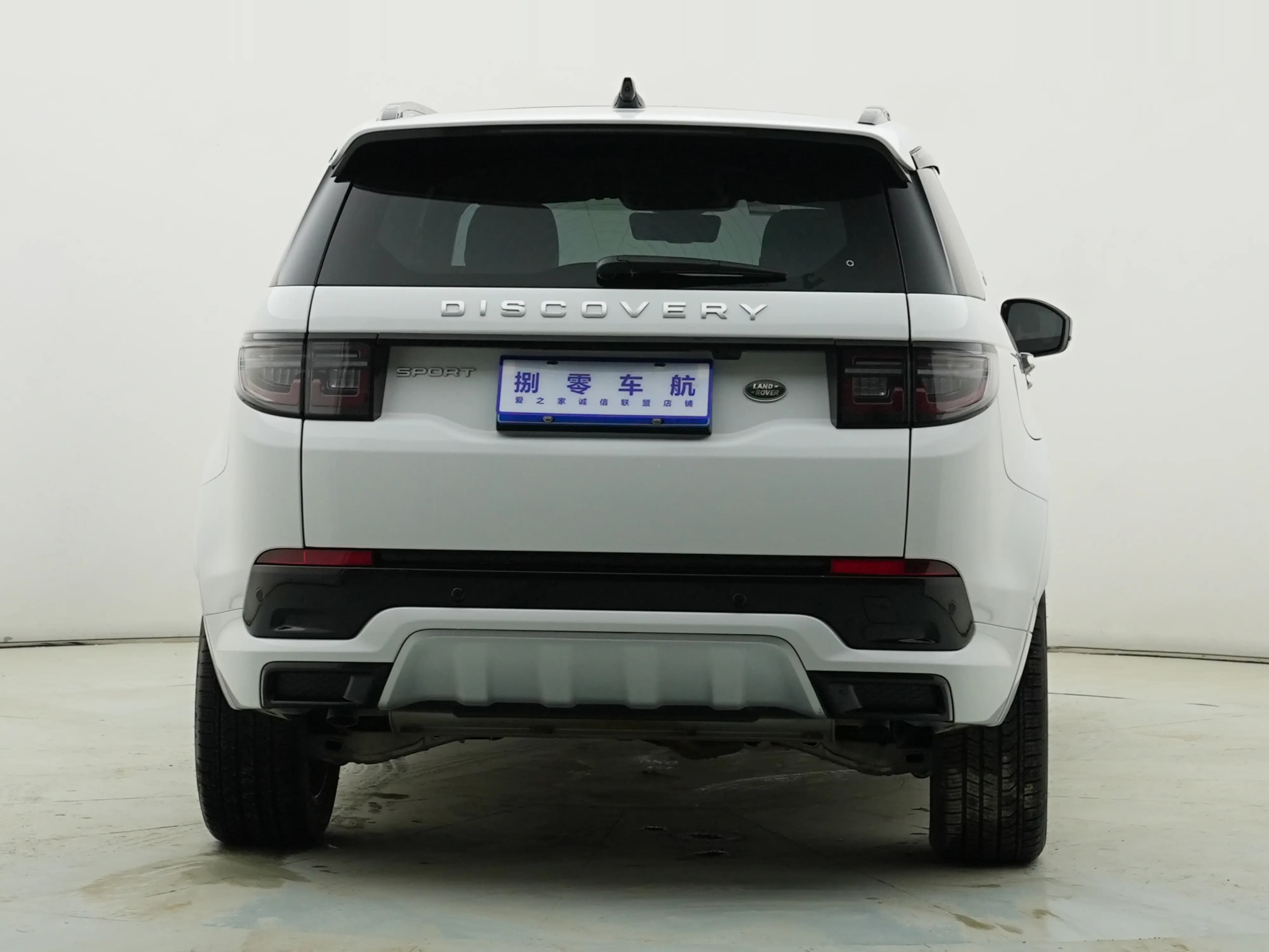 Land Rover Discover Sports 2025 г. 12000 км. — фото 4