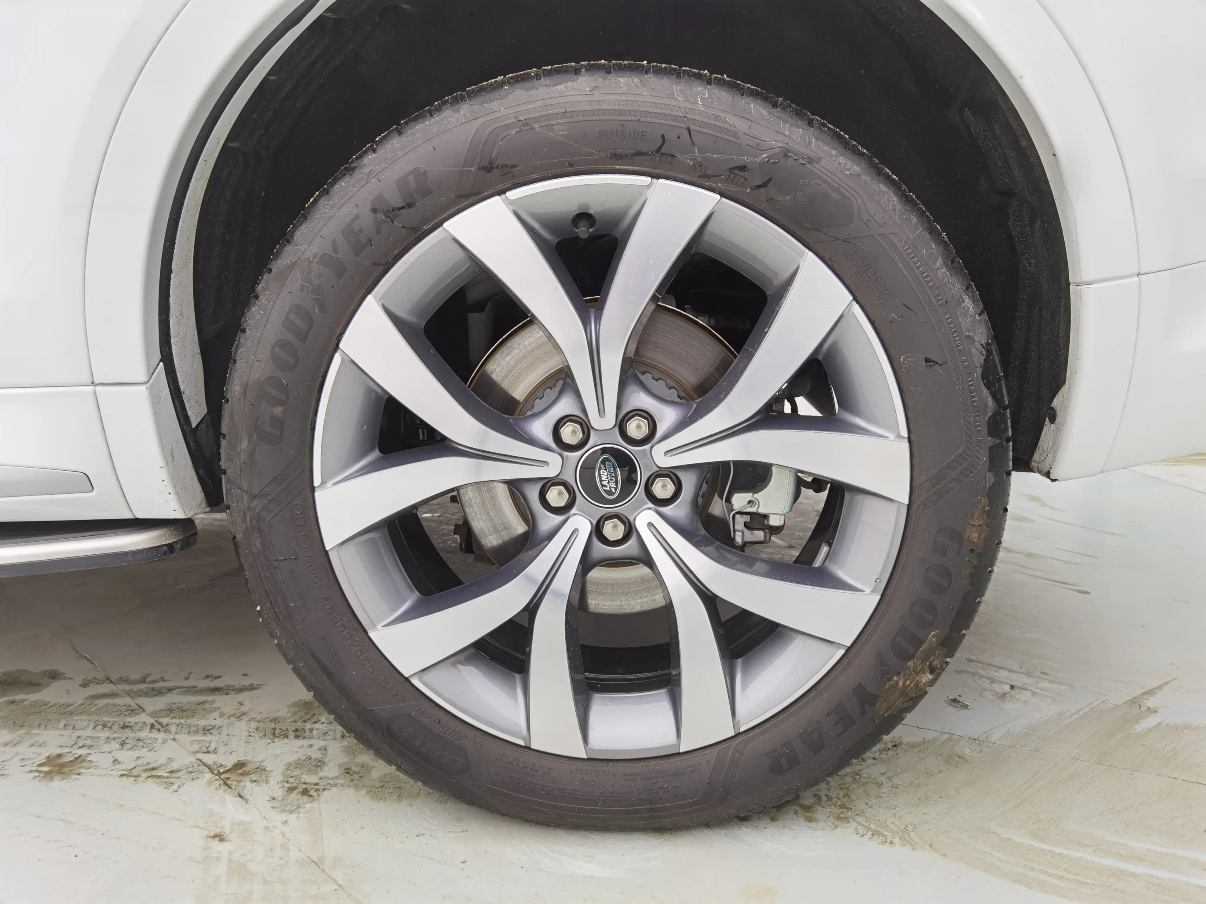 Land Rover Discover Sports 2025 г. 12000 км. — фото 7