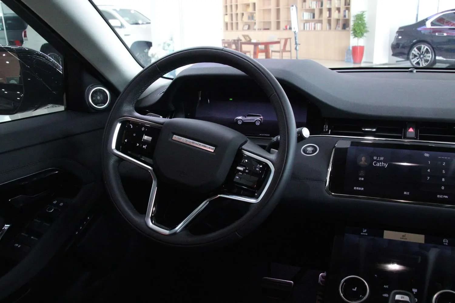 Land Rover Range Rover Evoque 2024 г. 16804 км. — фото 11