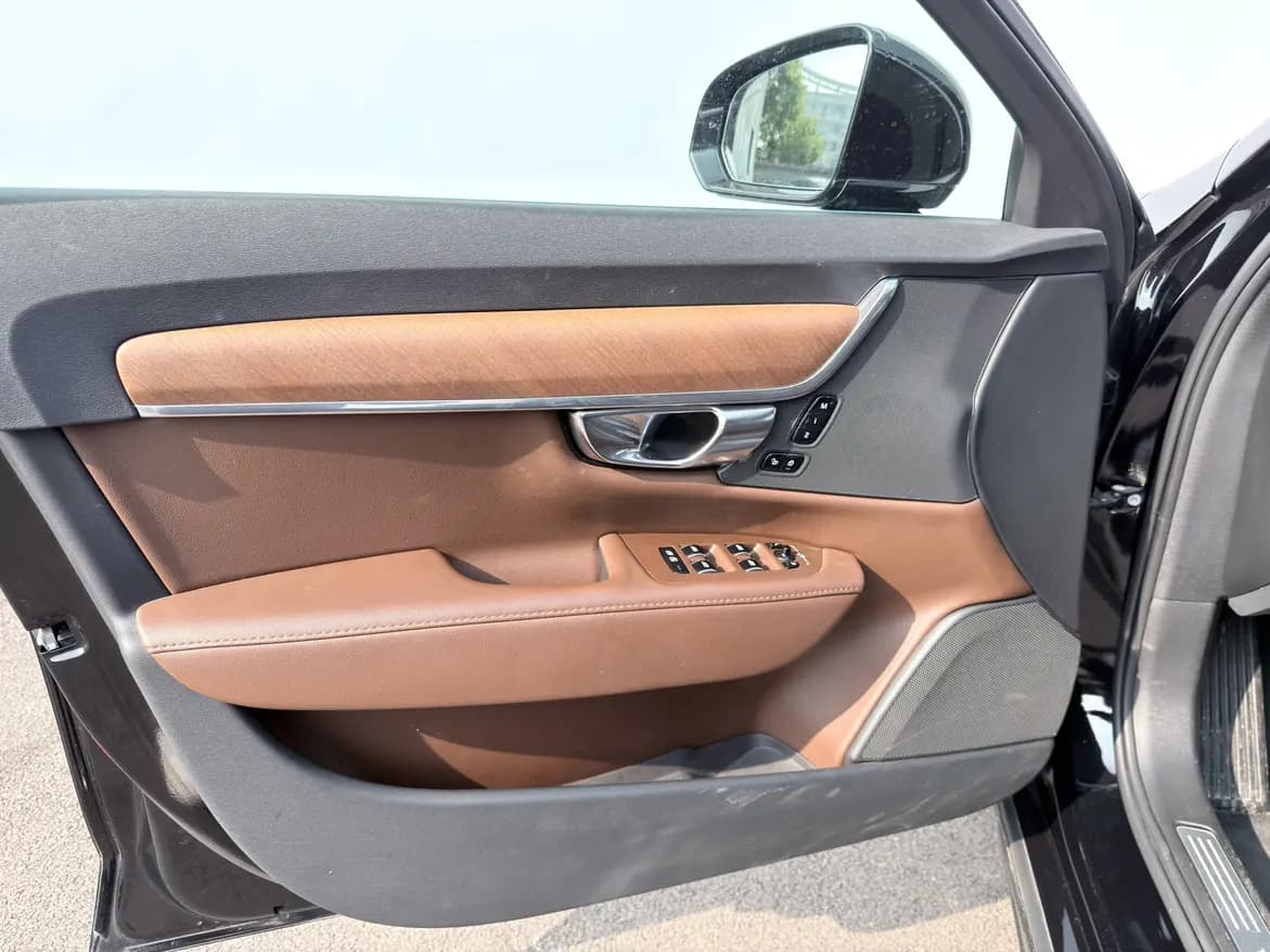 Volvo S90 2024 г. 22018 км. — фото 12