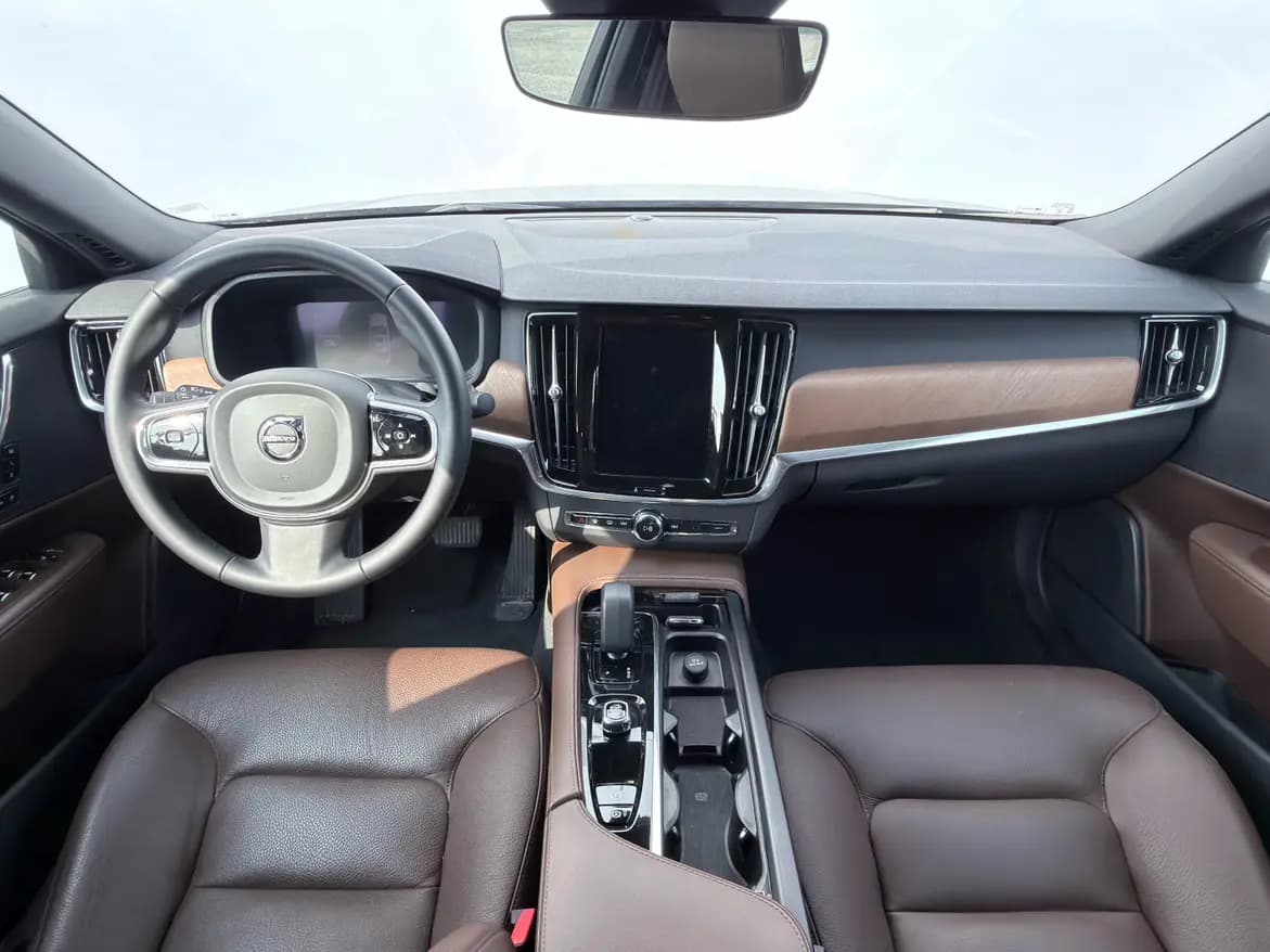 Volvo S90 2024 г. 22018 км. — фото 17
