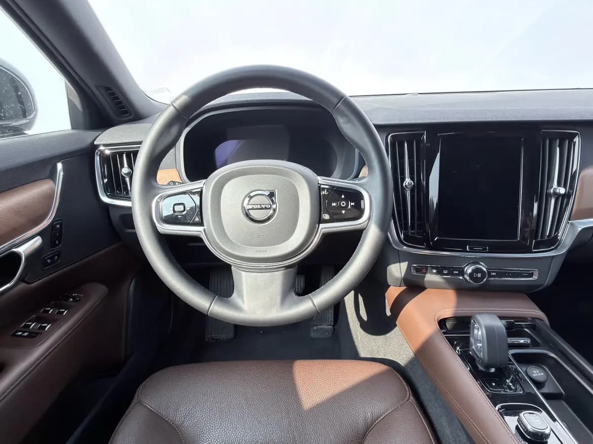 Volvo S90 2024 г. 22018 км. — фото 19