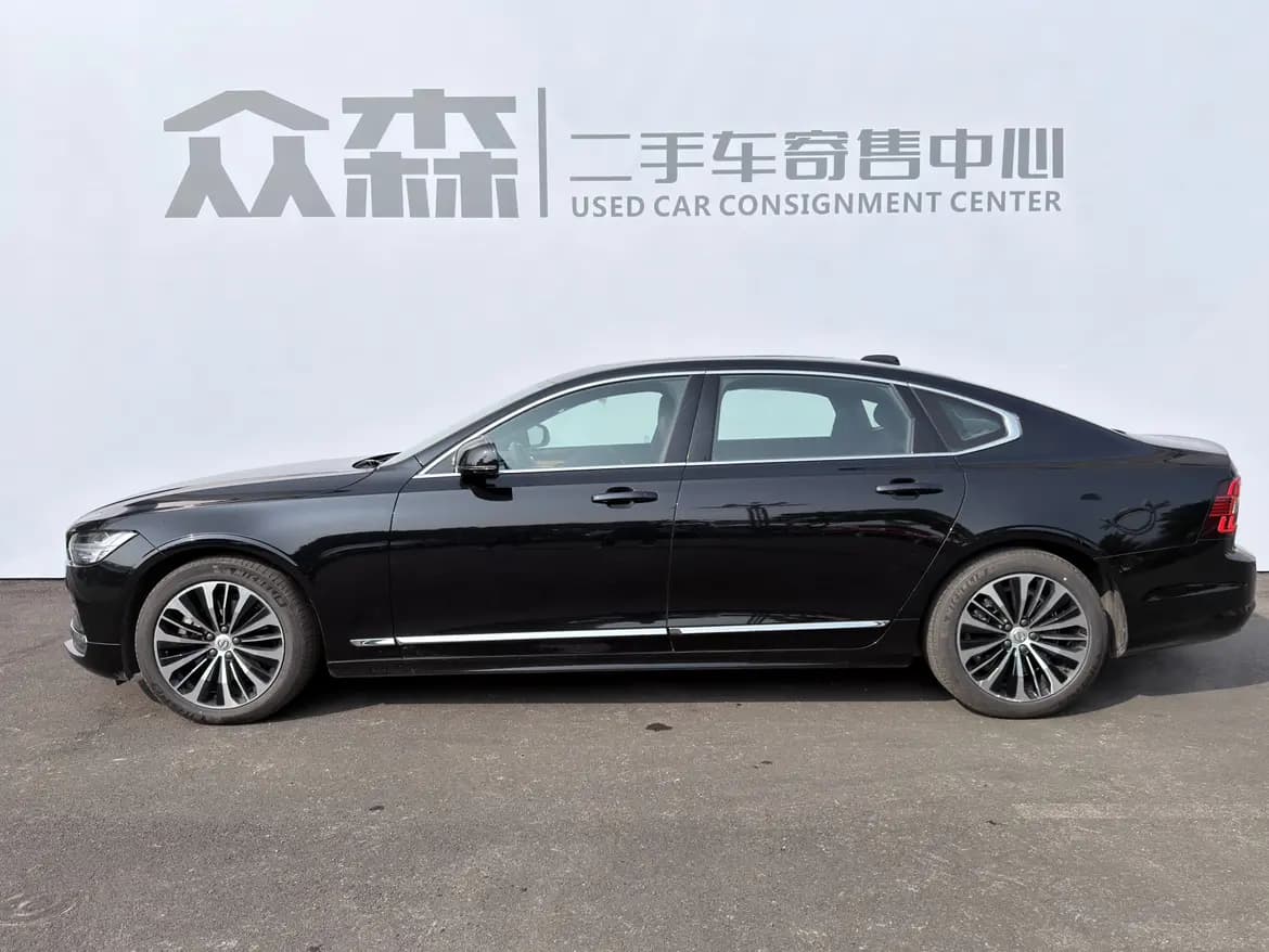 Volvo S90 2024 г. 22018 км. — фото 4