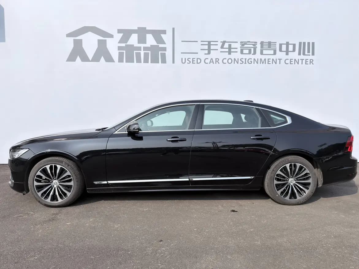 Volvo S90 2024 г. 22018 км. — фото 10