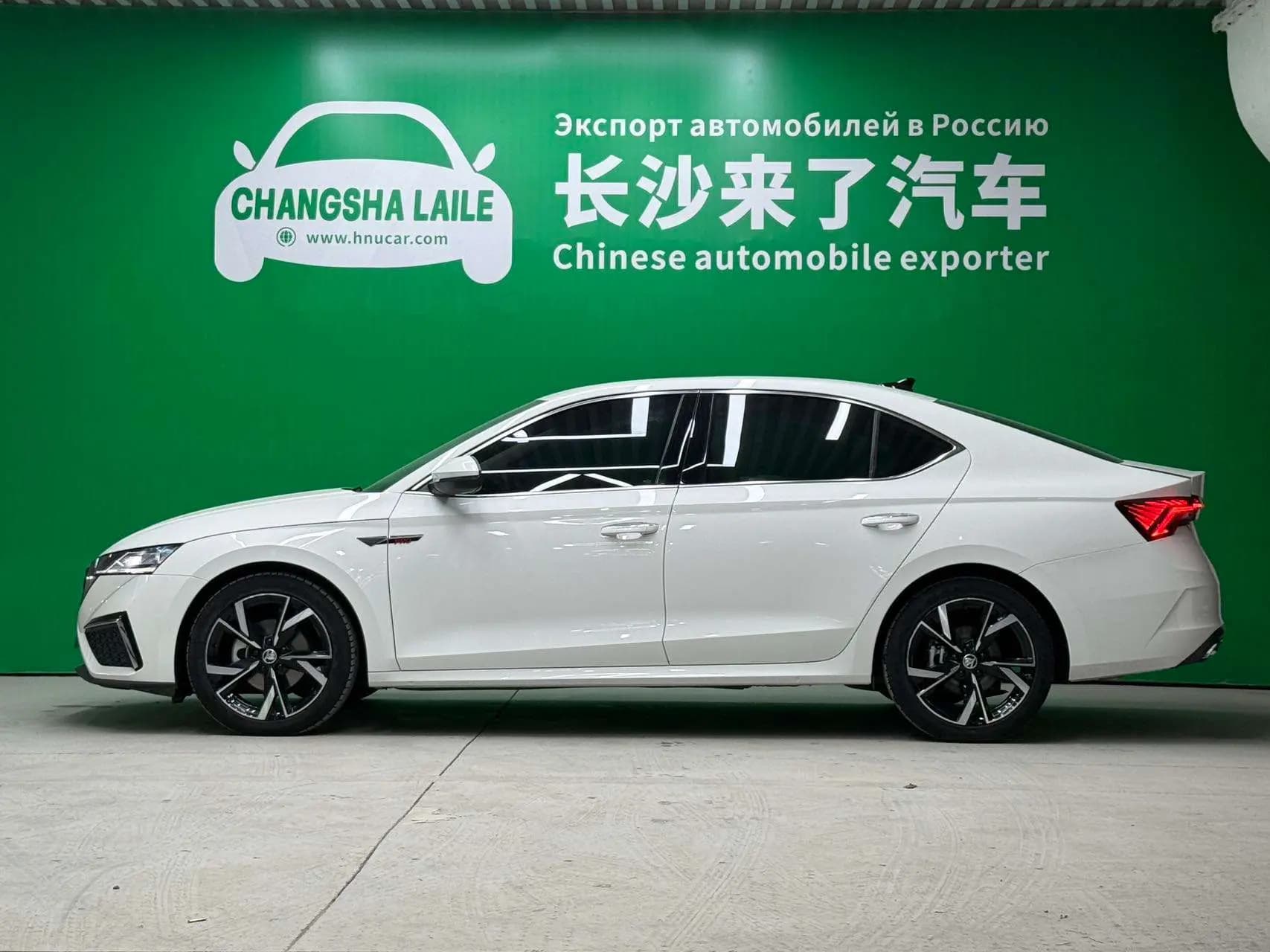 Skoda Octavia 2021 г. 43087 км. — фото 4