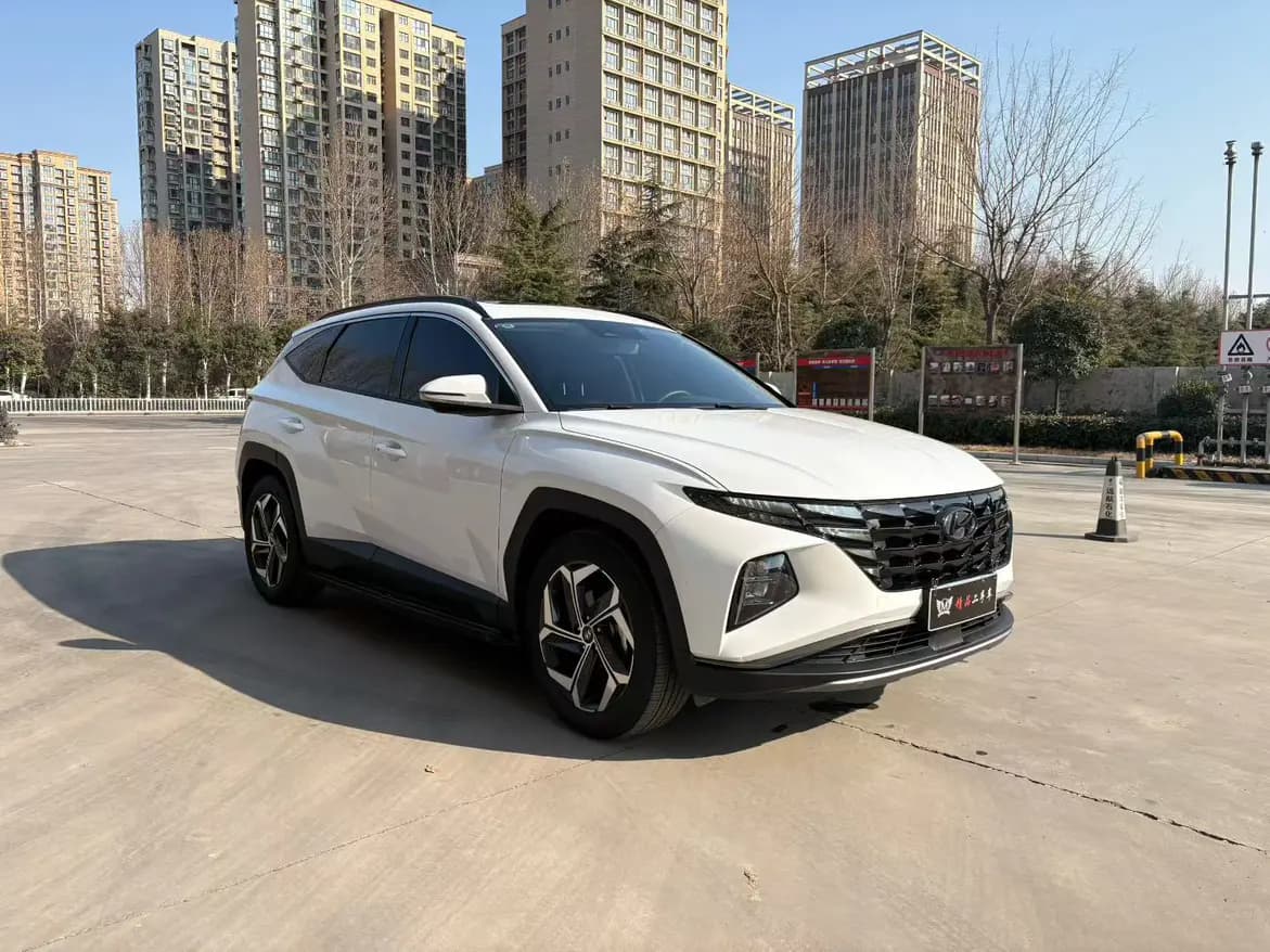 Hyundai Tucson L 2024 г. 24363 км. — фото 3